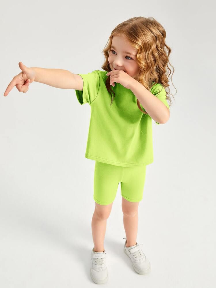 SHEIN BASICS Toddler Girls Neon Lime Drop Shoulder Top & Biker Shorts Set | SHEIN