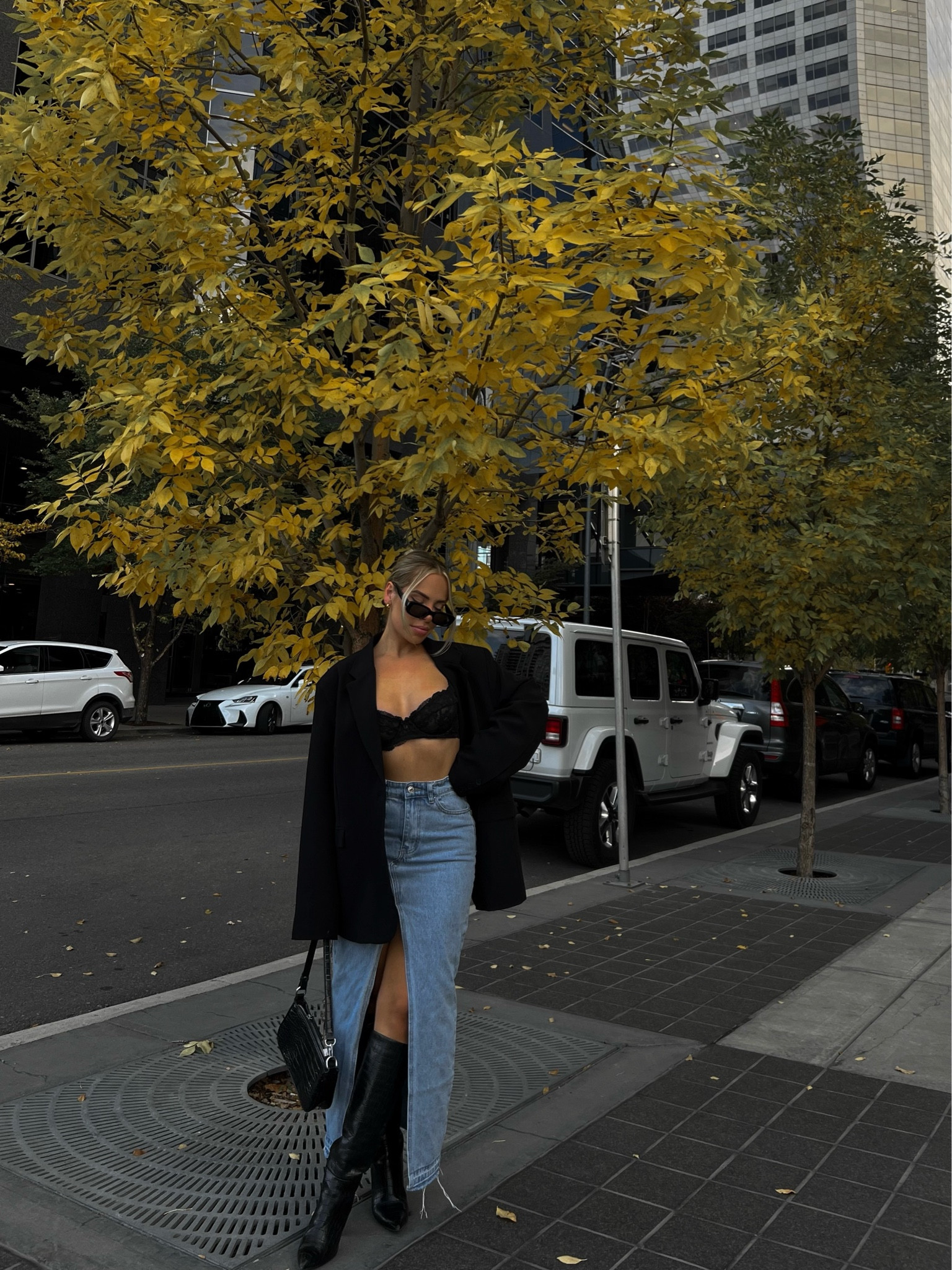 maxi skirts have my 🫶🏻

Denim maxi skirts were huge this summer and we’re still wearing them into the fall💙 swap out your sandals for some knee high boots, throw on blazer or leather jacket and you have yourself a super stylish look for a dinner in the city✨

#LTKstyletip #LTKU #LTKSeasonal