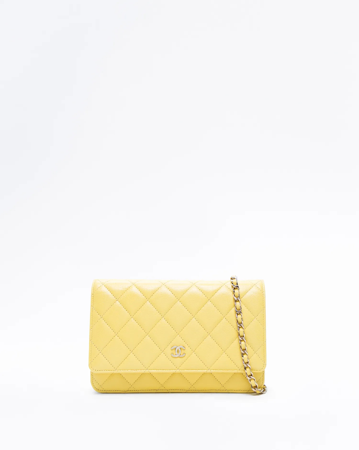 Caviar Quilted Wallet on a Chain | Vivrelle
