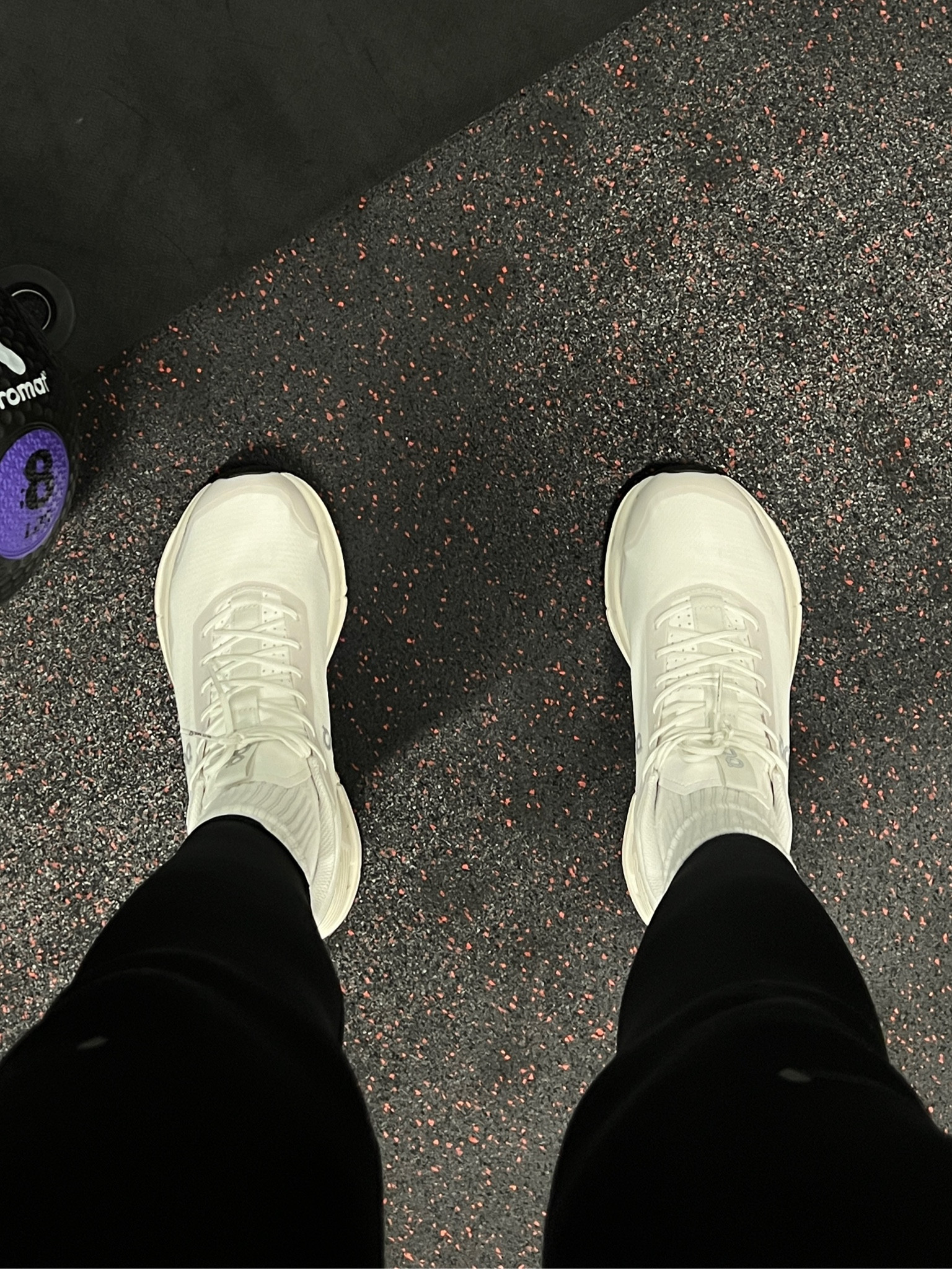 Amazing shoe for the gym. Comfortable and extremely light. Runs small imo. I’m usually a 9 but I got a 9.5

#LTKActive #LTKFitness