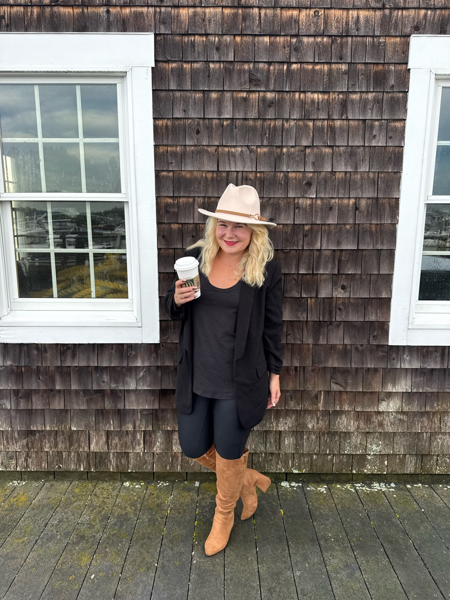 Wednesday ootd. @Spanx is my go to for leggings and I love that they come in petite.

#LTKootd #LTKPetite #LTKWorkwear