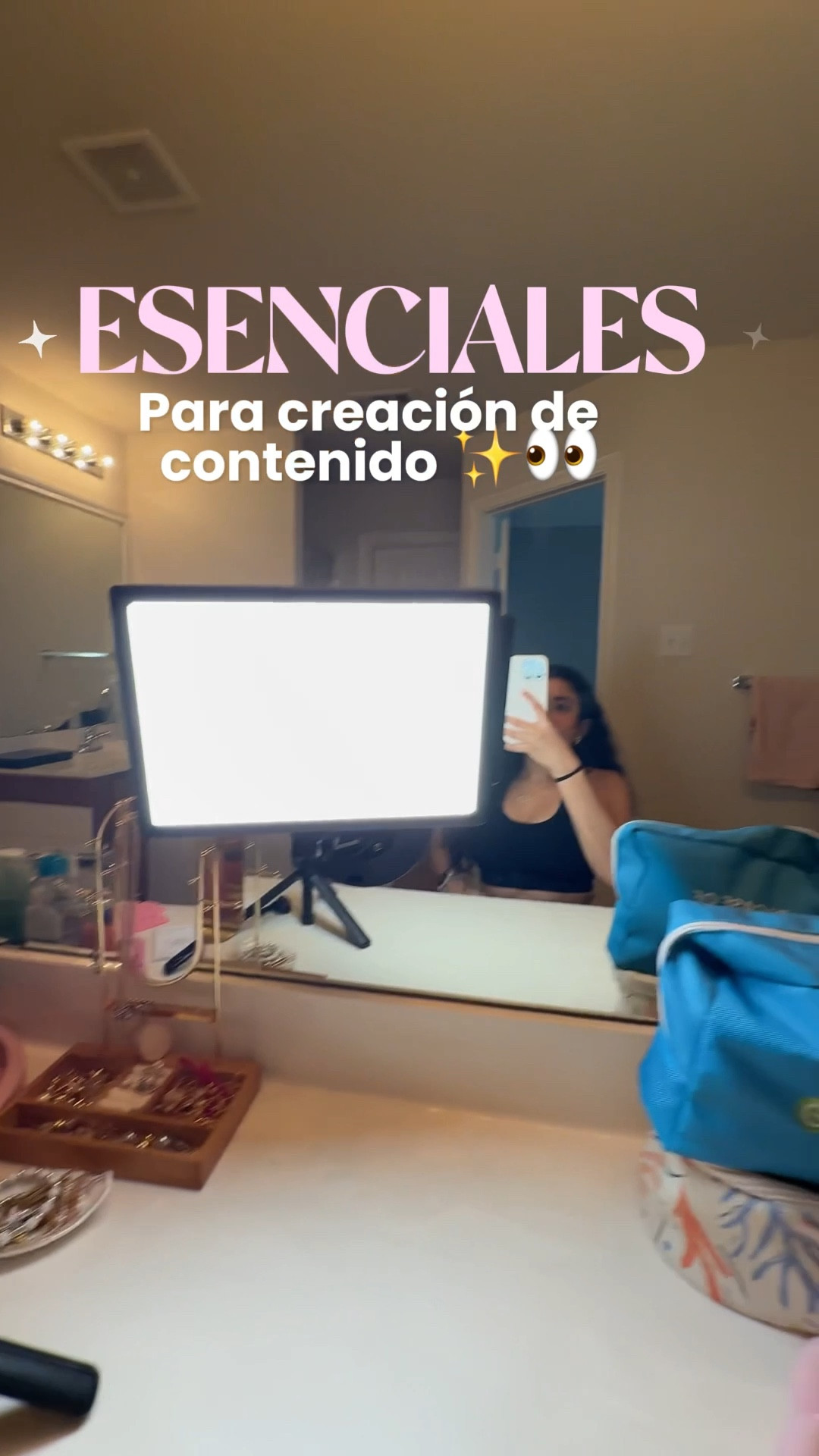 Luz que va pegada en el espejo para que no te ocupe espacio👀✨