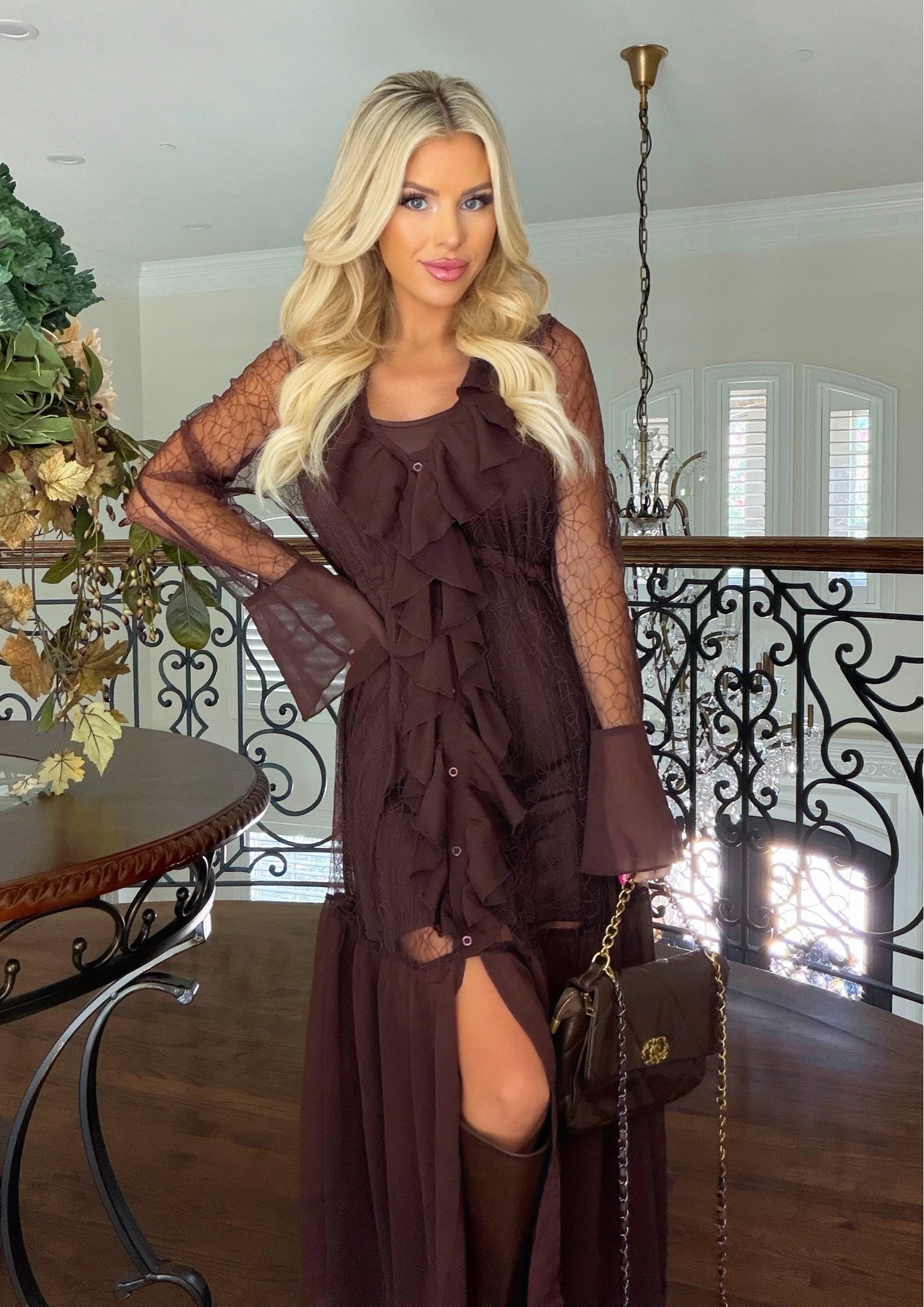 40% off code: MACYSAVE40 




Fall family photos dress. Fall style. Vici.