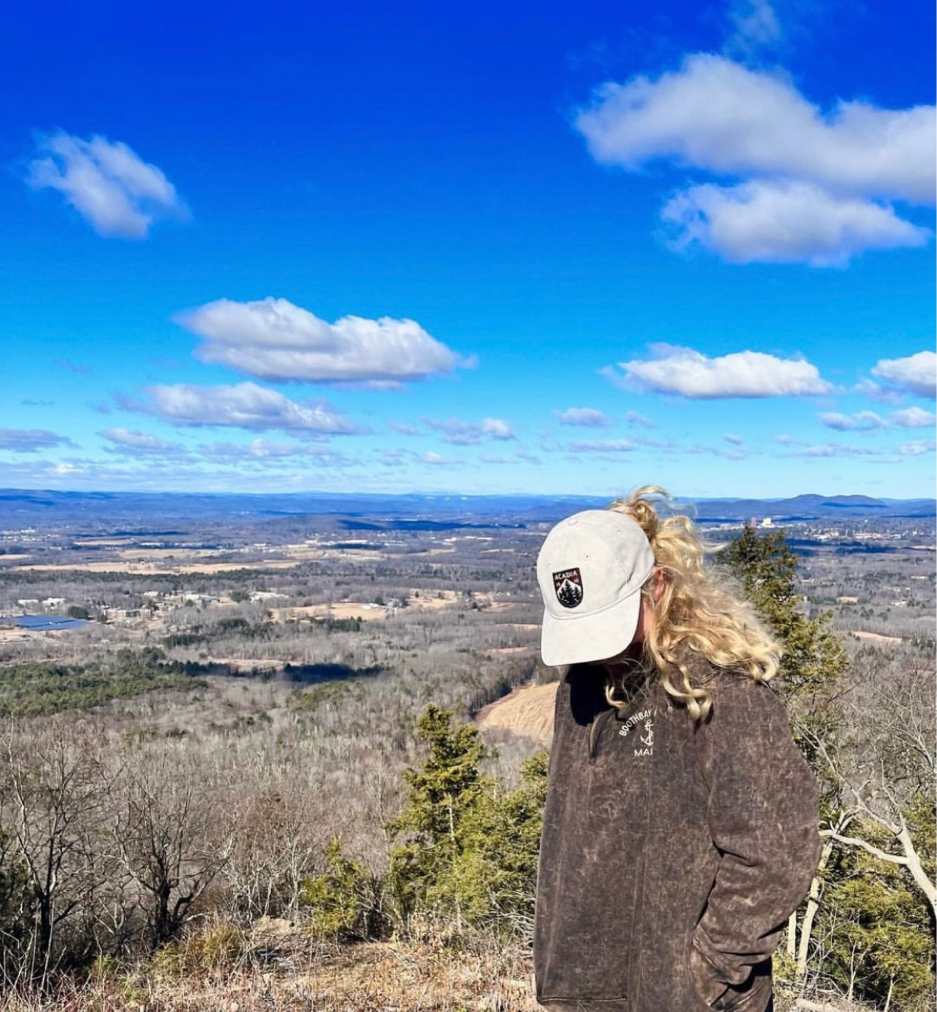Outdoorsy accessories for “stick season” walks! New England hiking. Cozy Boothbay Harbor, ME jacket and Acadia National Park hat  
