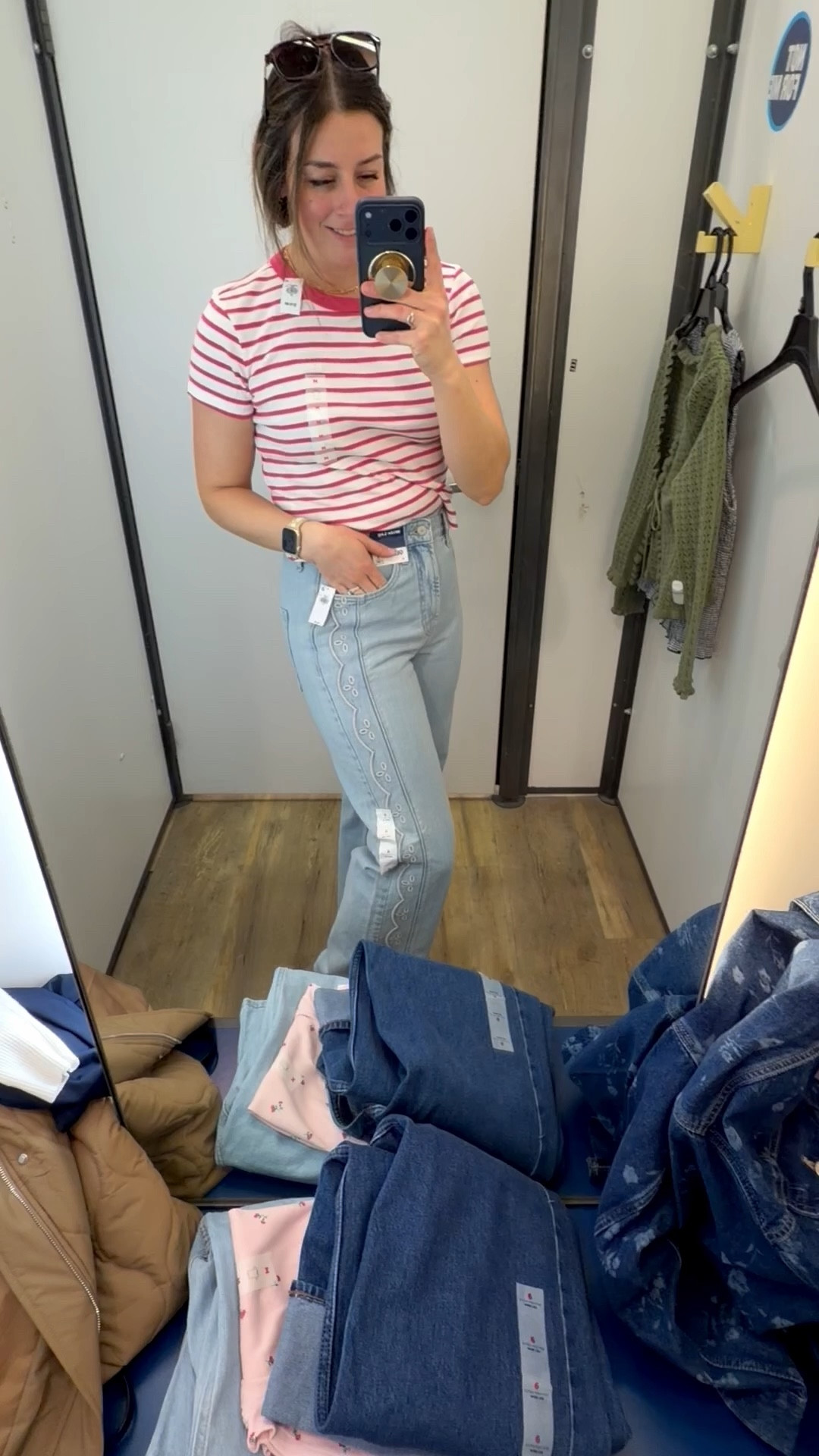 Old navy sale 

#LTKfindsunder50 #LTKstyletip #LTKsalealert