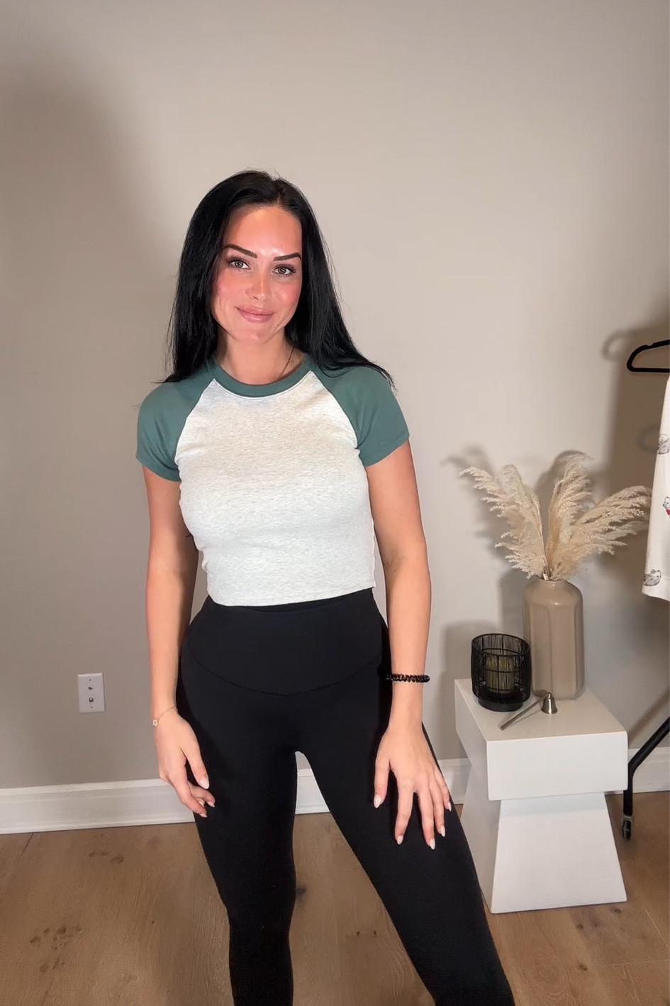 Size small top size 4 leggings 

LTKFestiveSaleIE LTKFestiveSaleNL LTKFestiveSaleDE