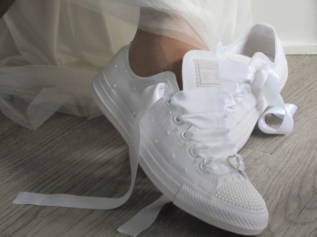 Bridal Wedding Custom White Pearl Converse Wedding Sneakers Bride Converse - Etsy | Etsy (US)
