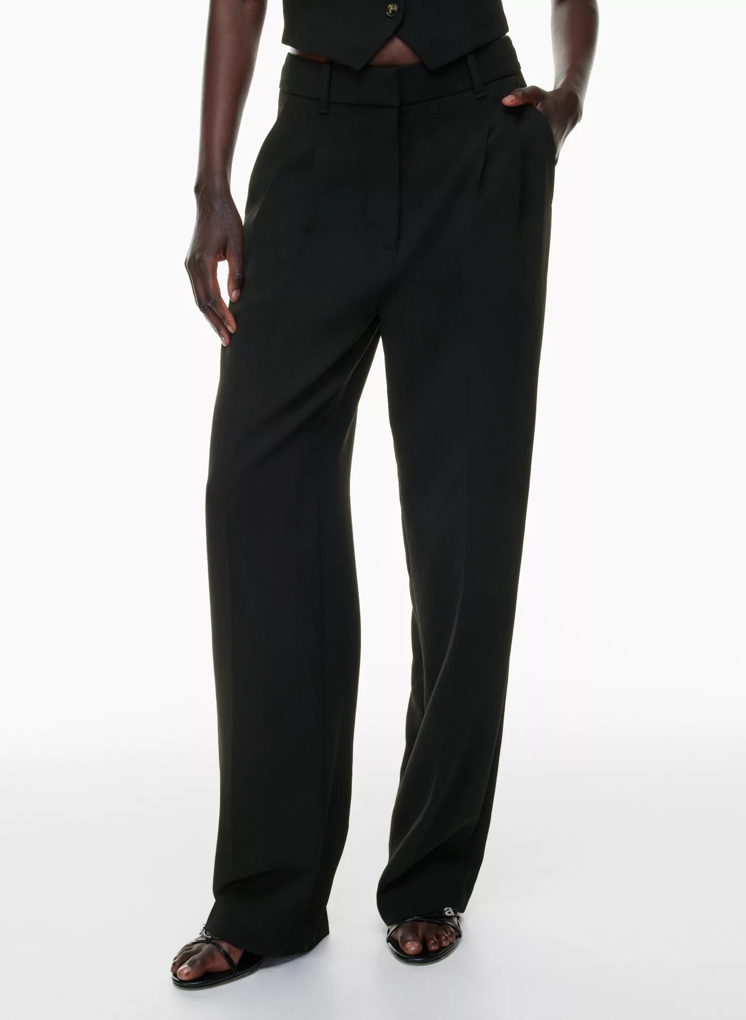 THE EFFORTLESS PANT™ | Aritzia