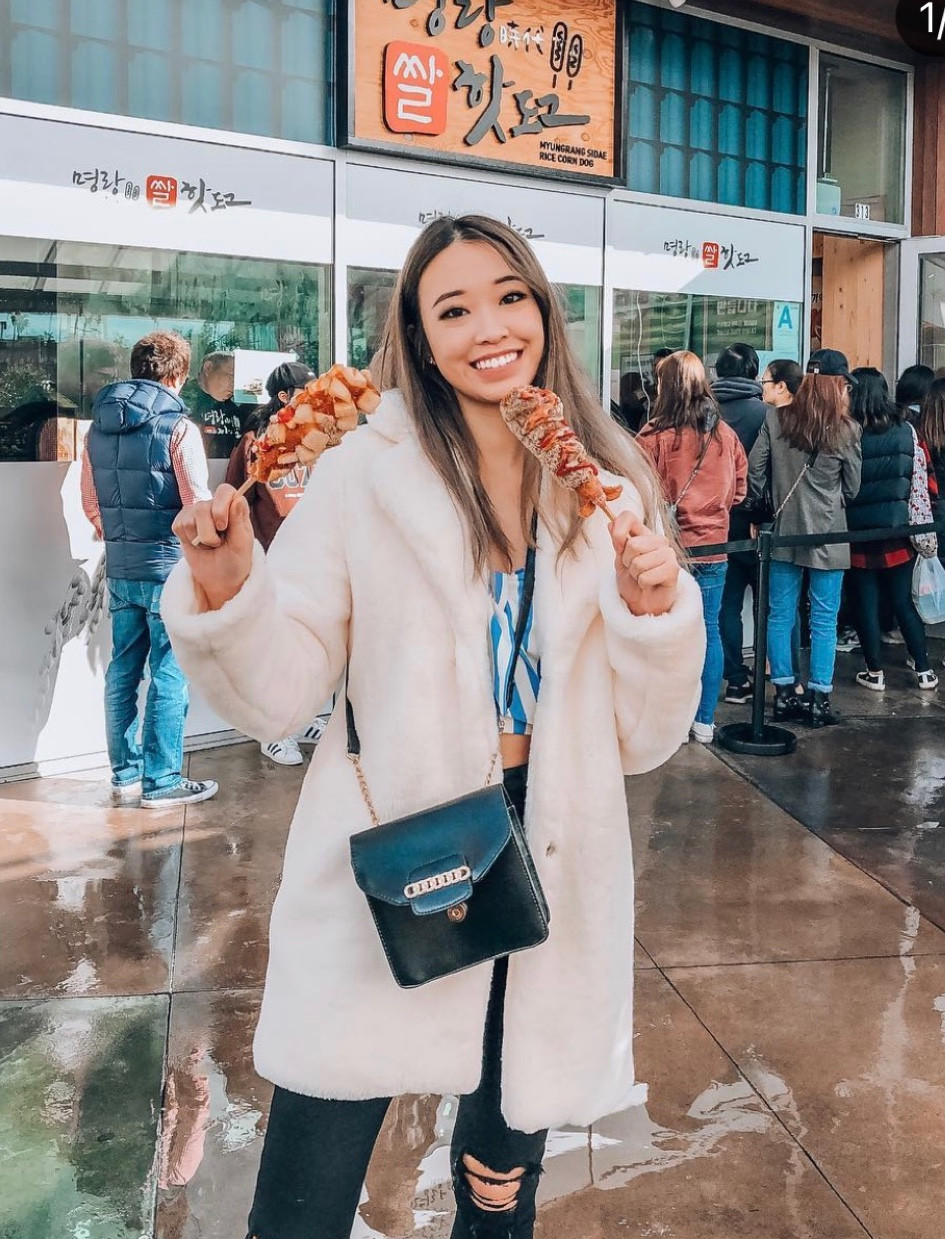 Casual winter outfit wearing my favorite jeans xx 

#LTKsalealert #LTKSeasonal #LTKU