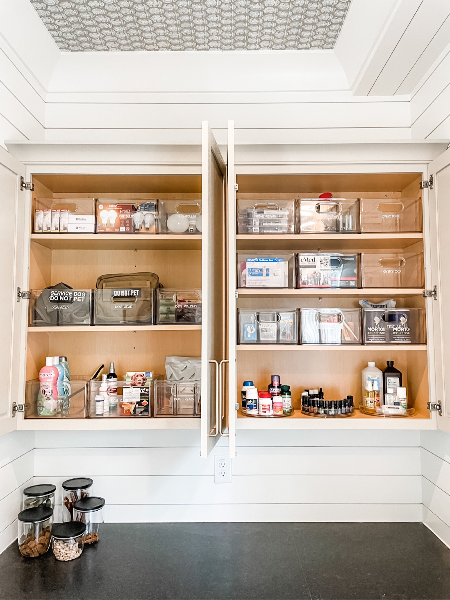 Laundry Room Before & After 🧺

#LTKhome #LTKunder100 #LTKunder50
