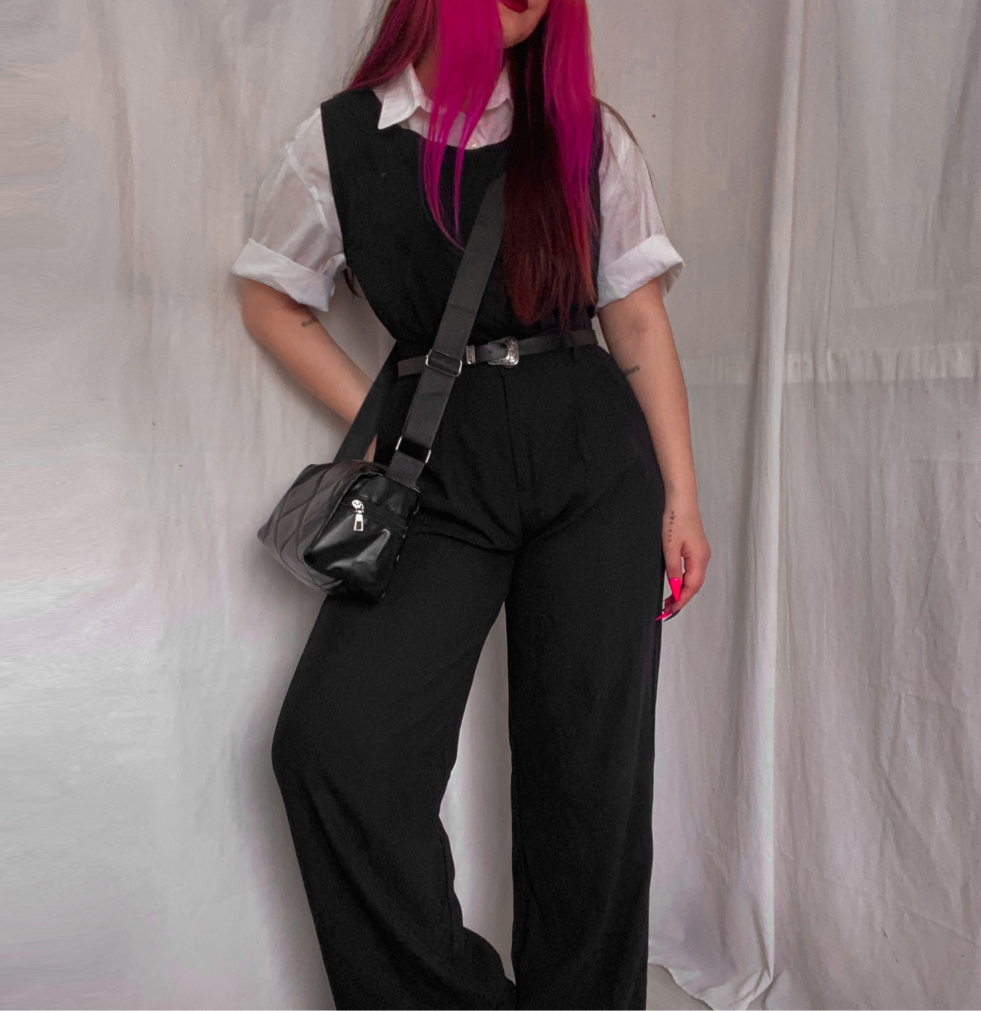 Ig @vllentina | https://vm.tiktok.com/ZMFd1sfbL/

Casual look
• Coturno
• Bota
• Boots
• Combat boots
• Platform boots
• Bota plataforma
• Cropped
• Calça alfaiataria
• Alfaiataria 
• Calça 
• Calca preta
• Black Pants
• Pants
• Long pants
• Bag
• Fashion
• Look casual
• Casual outfit
• Casual look
• Elegant look
• Moda
• Fashion
• Summer look
• Alternative looks
• Loafer
• Moda
• Estilo elegante
• Estilo alternativo 
• Alternative style
• Rock style
• Camisa branca
• Camisa
• Camisa social
• Dark academia
• harness
• Body chain
• Blazer
• Cropped
• bolsa
• Bolsa preta
• Black bag
• All black look
• Inspiração de look
• Look do dia
• Ootd
• Outfit inspiration 
• Inspiration 
• Looks com saia
• Looks com cropped
• Roupas elegantes
• Roupas modernas
• Roupas 
• Look com bota

#LTKSeasonal #LTKbrasil #LTKCon