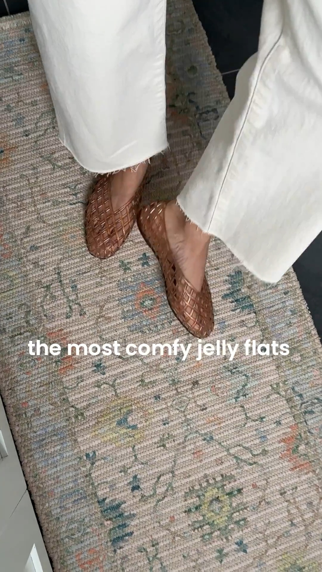 Cushioned, versatile jelly flats for vacation & when the weather warms up.

- Dolce vita flats in Mocha size 5. Water friendly so a great mom shoe for poolside / water play too.

- Madewell jeans in 24 Short, these are perfect! Soft ecru color

- Anthropologie bathroom mat love the soft muted colors 
