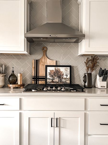 Fall Kitchen Decor | White Kitchen | Kitchen Counter Styling

#LTKhome #LTKSeasonal