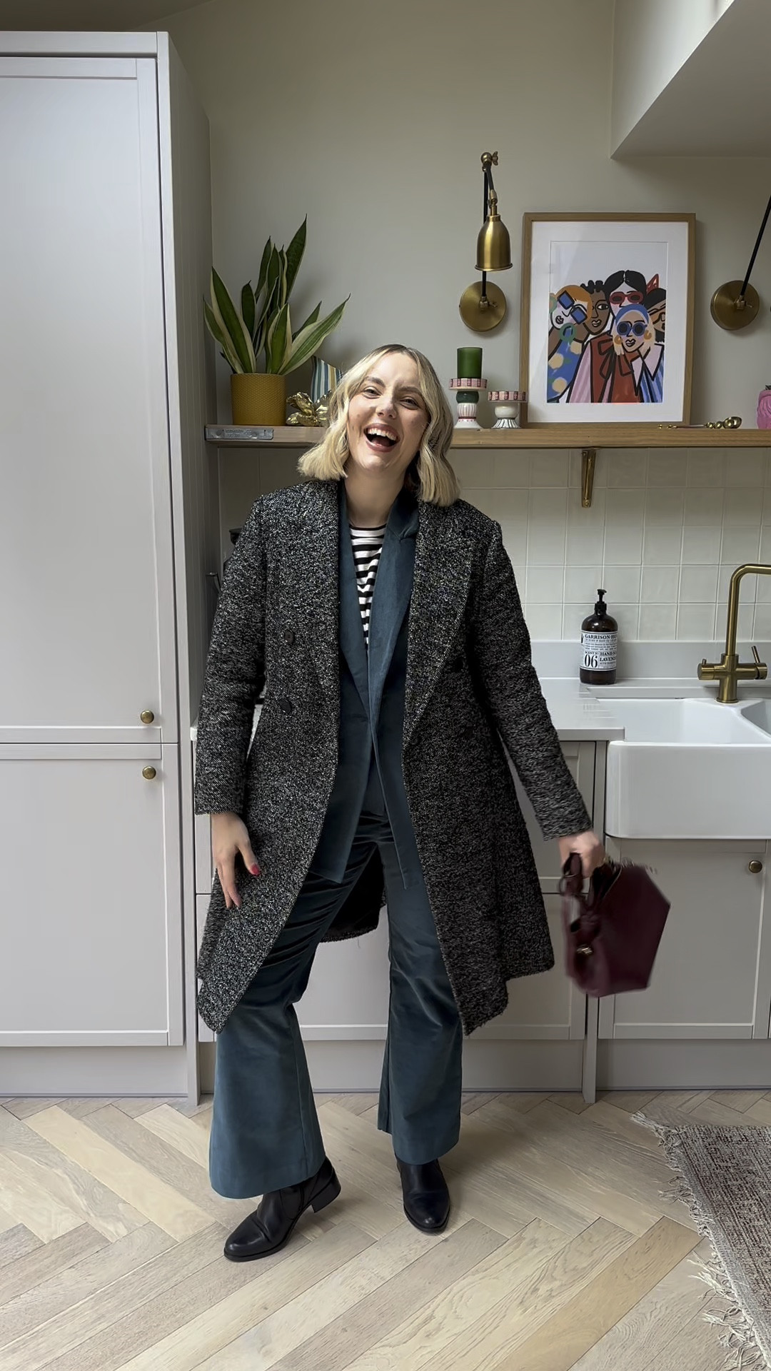Teal blue suit for the office.
Duo Boots, boots
Joanie set (size 12)
Fika edit tee (size medium)
Reiss coat (size 12)
Ganni bag

#LTKmidsize #LTKuk #LTKwinter