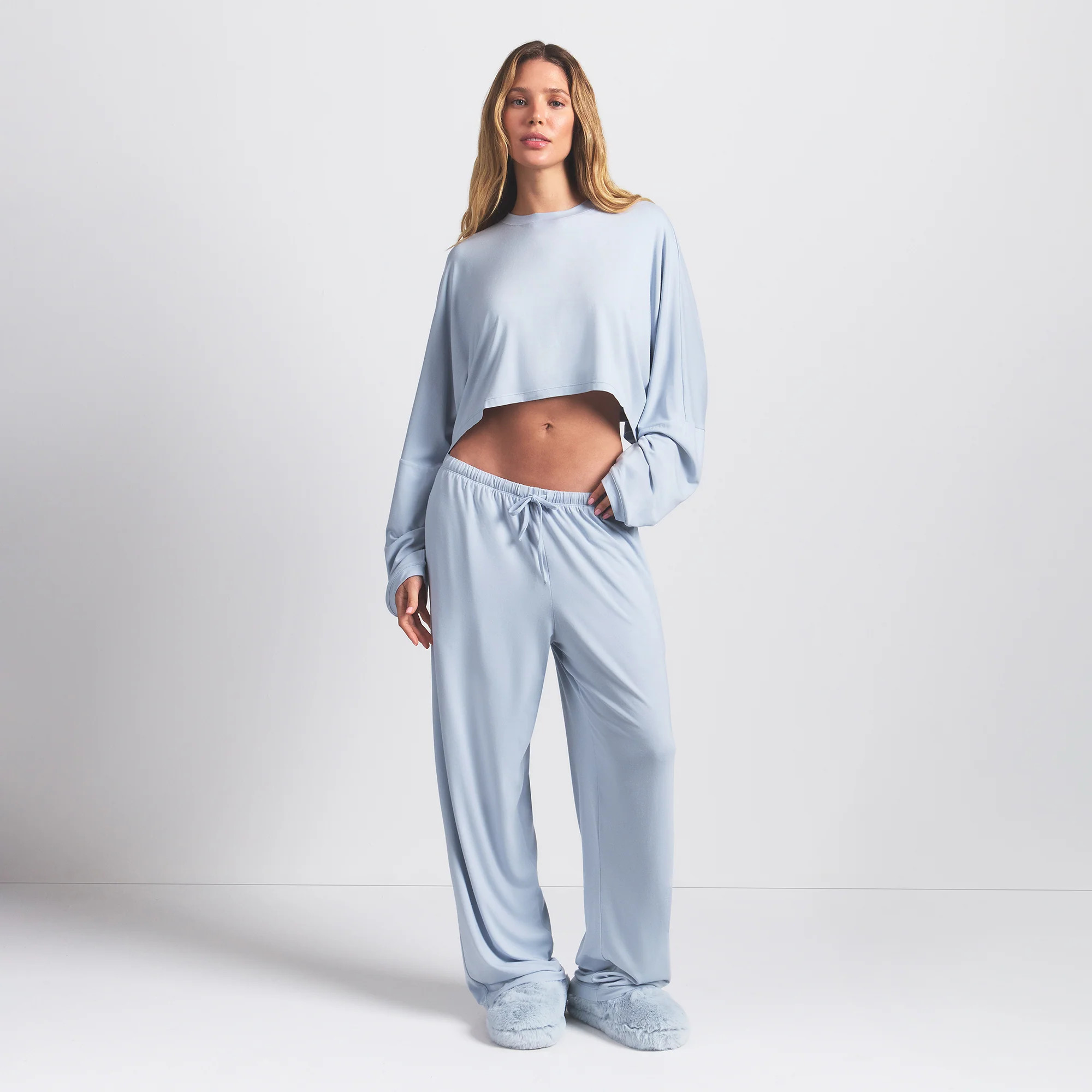 SKIMS Sleep Cropped Long Sleeve And Pants Set | Blue | Large | SKIMS (US)