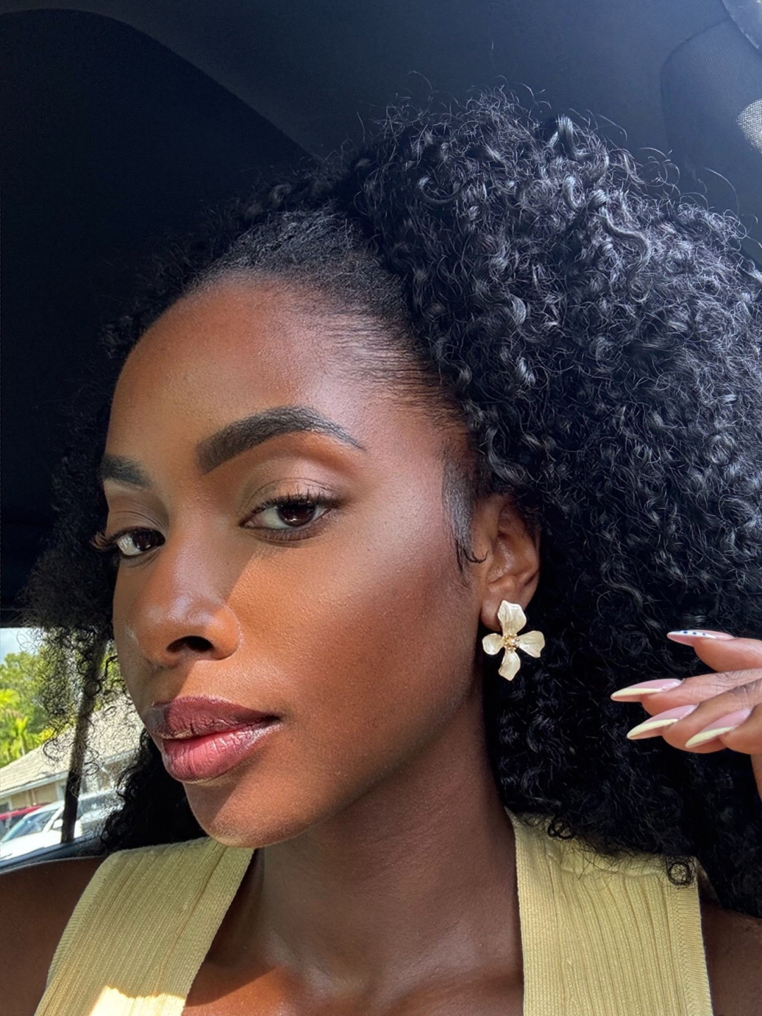 Flower earrings 

#LTKBeauty #LTKSaleAlert #LTKSpringSale