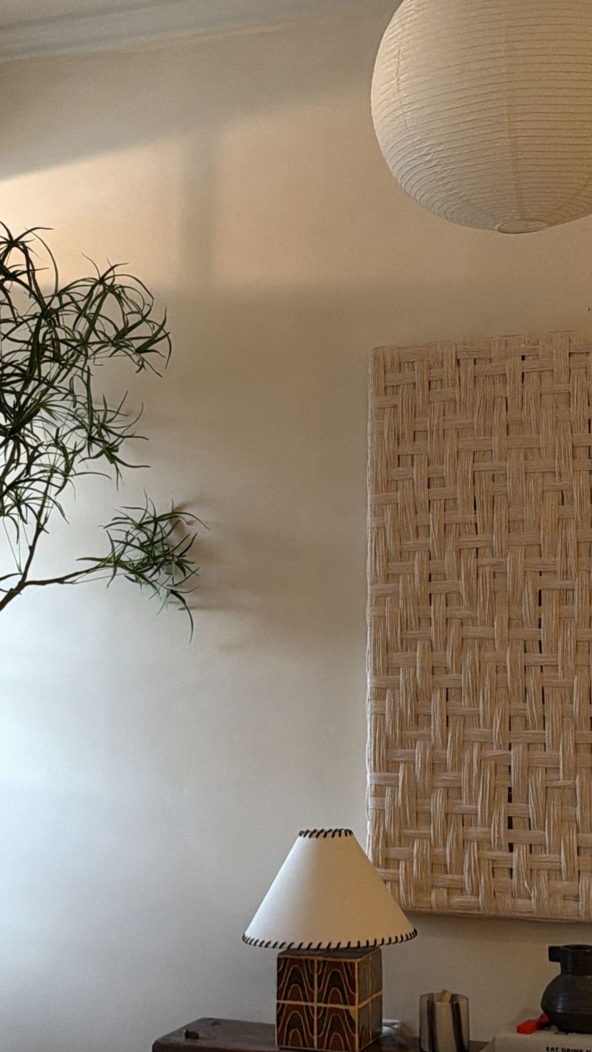 The cutest daisy chain wall art from crate and barrel! Australian bottle neck tree and home decor


Wall art
Wall decor 

#LTKHome #LTKSaleAlert #LTKmomlife