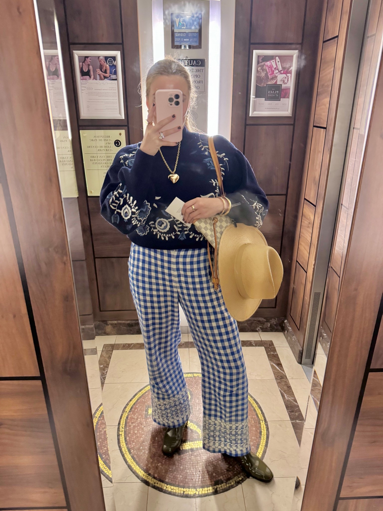 💙💙💙💙

#LTKTravel #LTKStyleTip #LTKSeasonal