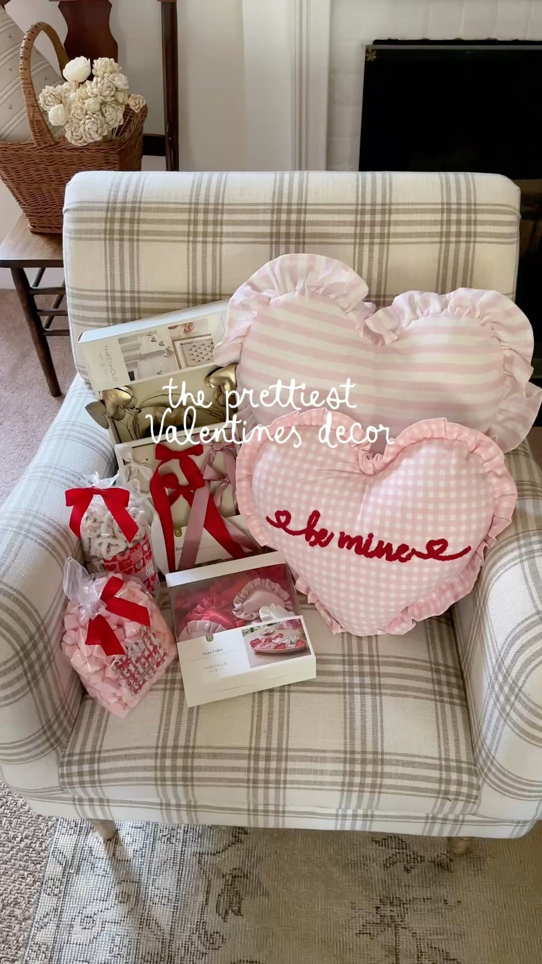 Prettiest Valentines decor 🌷🌸♥️💌

#LTKHome #LTKSeasonal #LTKSaleAlert