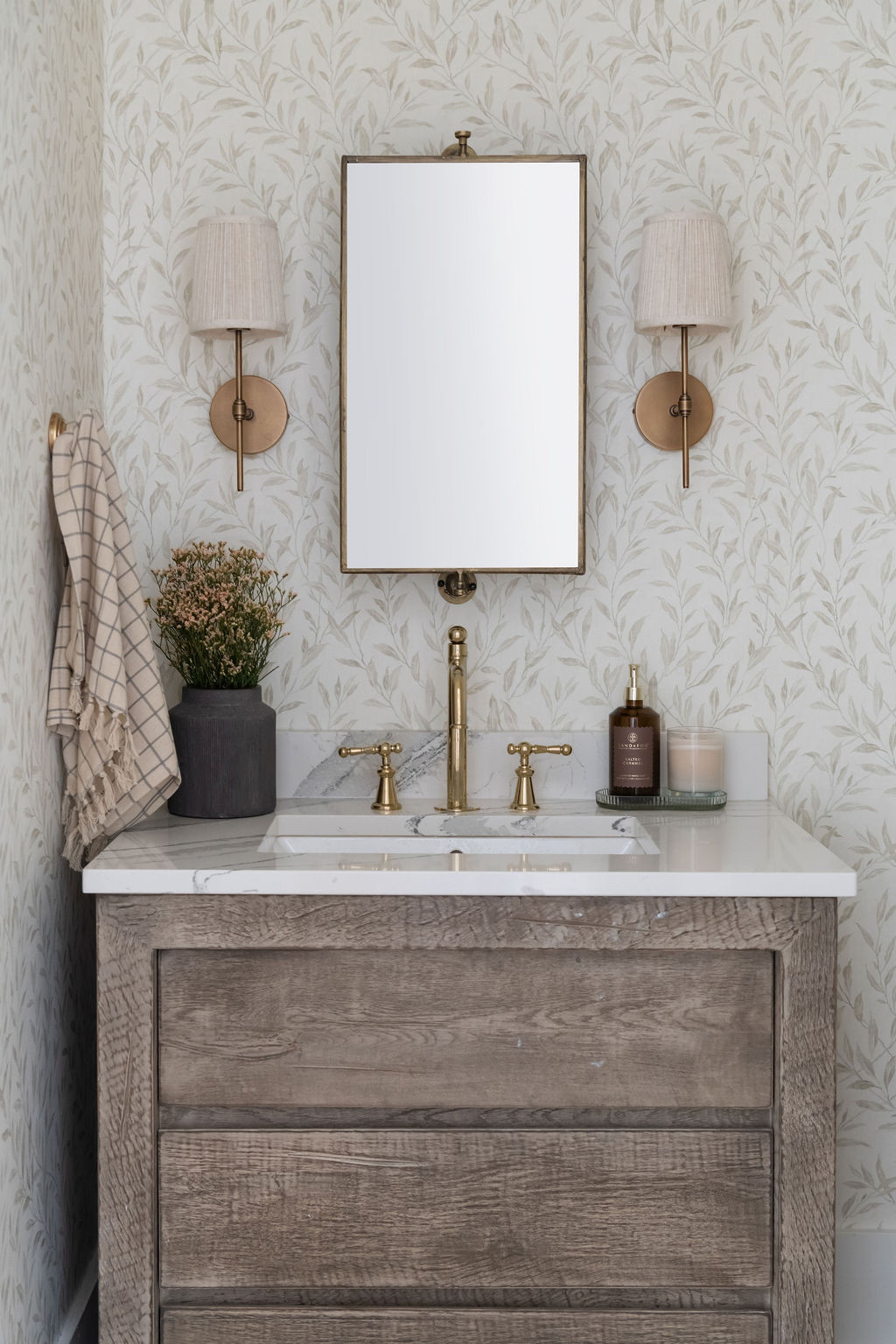  

 Wallpaper is always a good idea, especially on small spaces. ✨ #ProjectWildElm 

#LTKHome