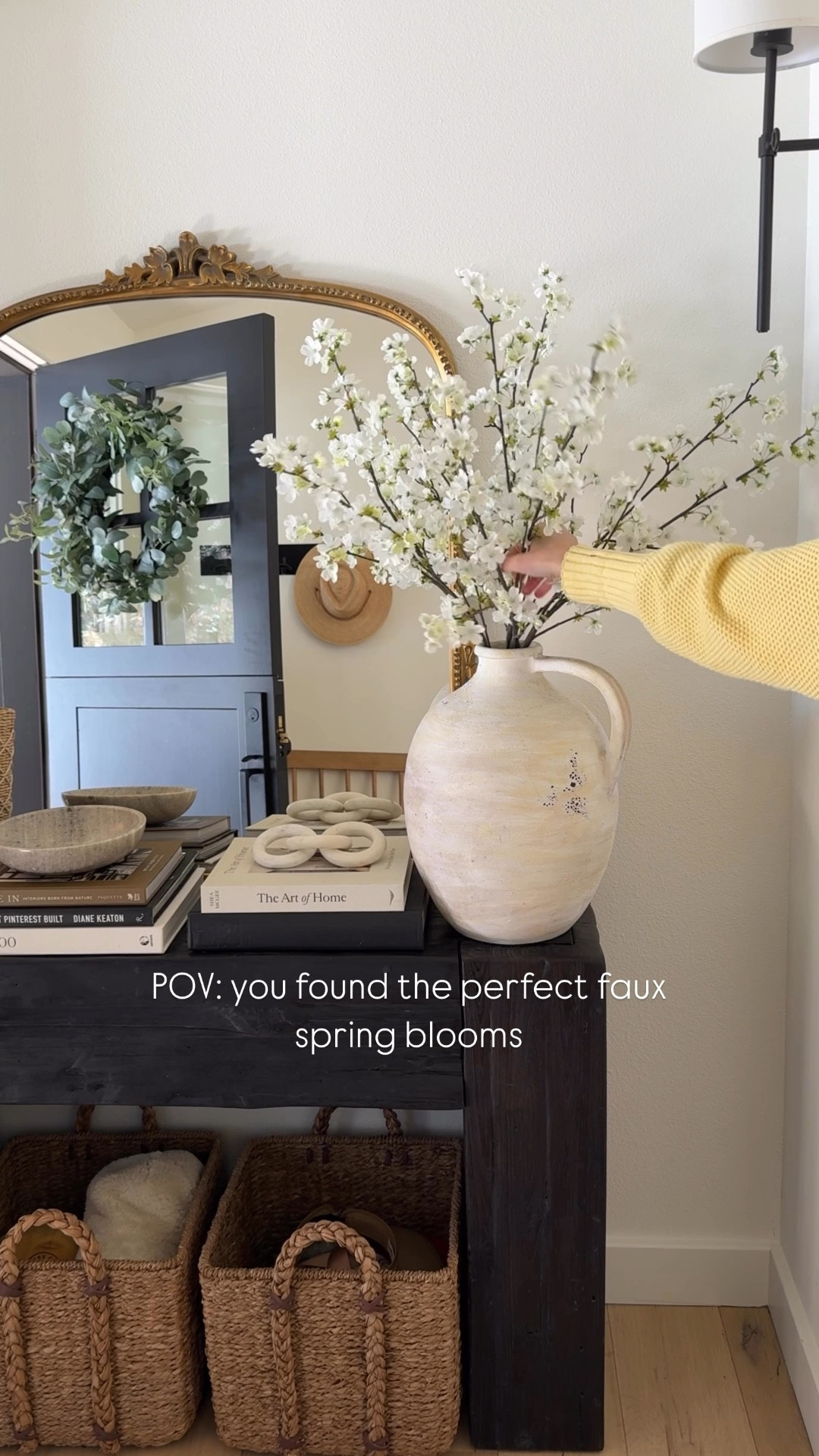 STYLING \ when you find the perfect spring blooms🙋🏻‍♀️ Using 6 stems in my oversized ceramic vase on the entry console table! Love the texture and height they bring to the space🤌🏻 Such an easy seasonal refresh for you home!

#LTKHome #LTKWatchNow #LTKSeasonal