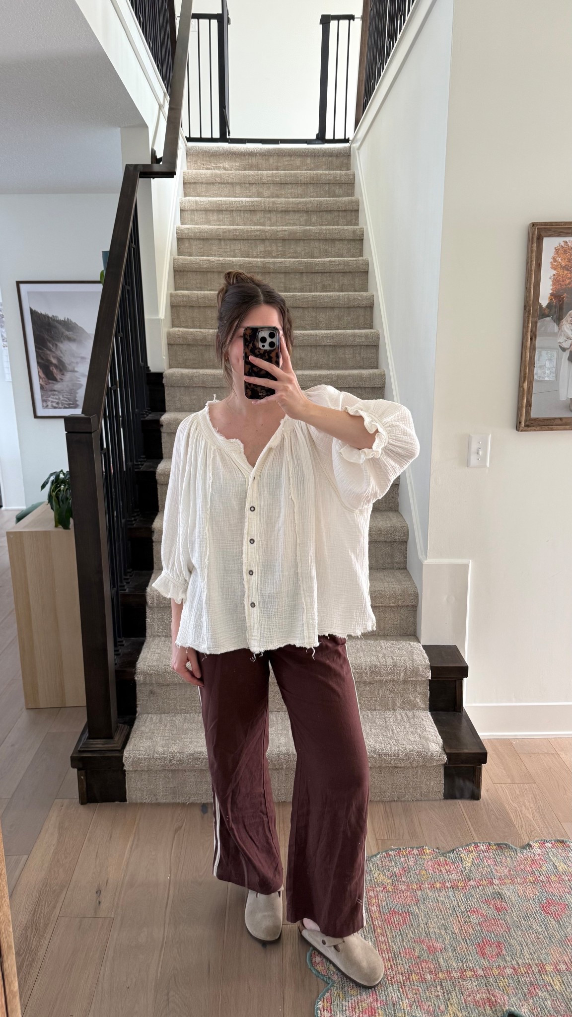 ootd yesterday! both pices are sold out, linked some similar items! 

Postpartum, mom outfit, nursing friendly 

#LTKootd