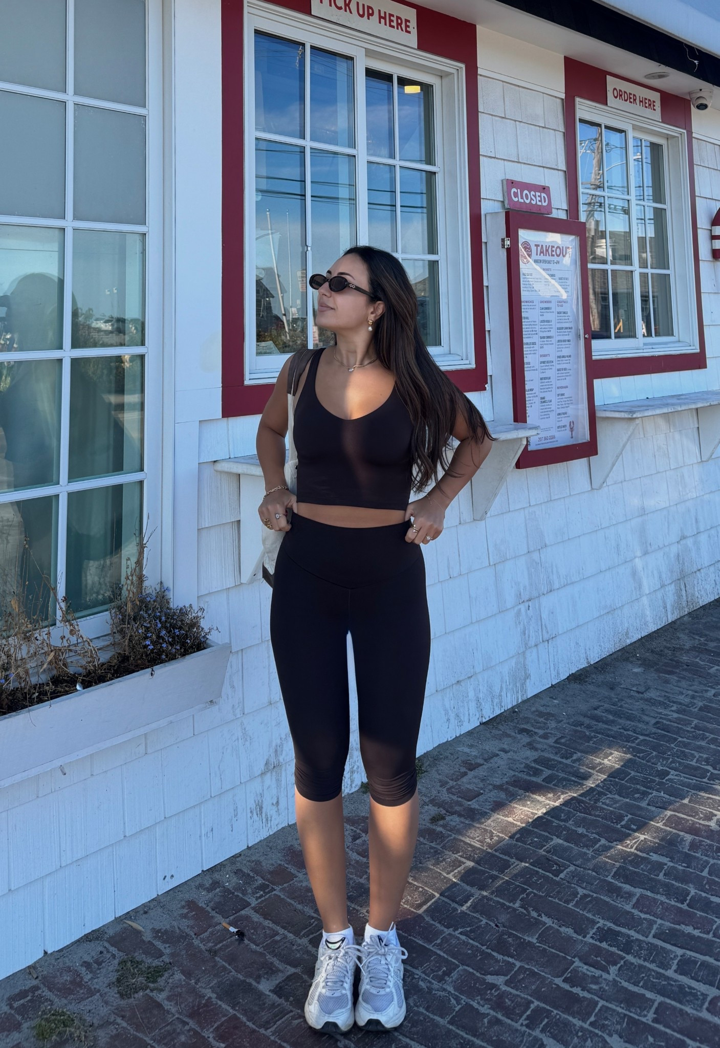 I’m sorry but these capri leggings are adorable & I’m not taking them off !! #activewear #leggings 

#LTKActive