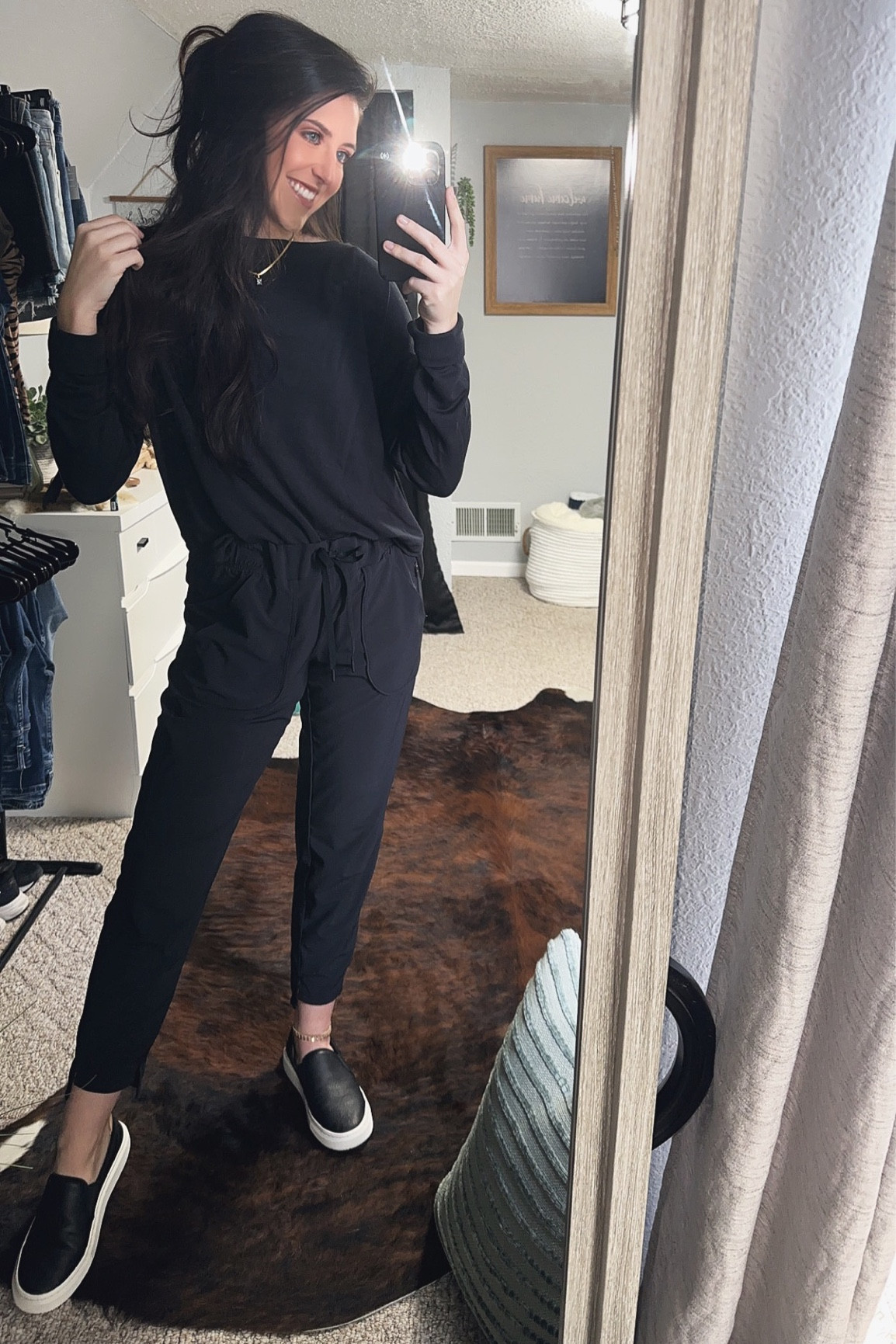 Work fit as a nurse injector. My go to is always black; clean & classic. Top & bottom’s are both on sale right now at Target!!! 

Buttery soft, don’t sleep on anything from this brand at Target💌

#LTKFind #LTKU #LTKfit