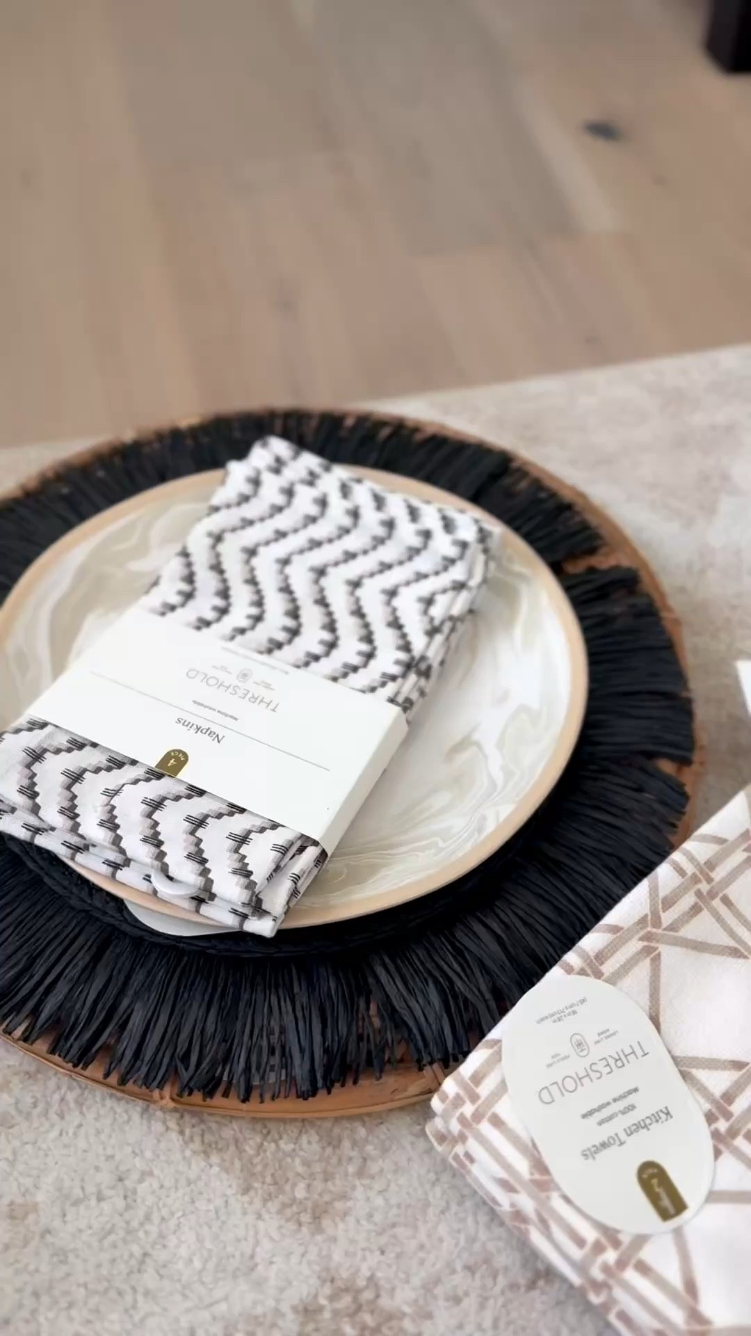 summer entertaining // dining alfresco 

#LTKHome #LTKSeasonal #LTKOver40