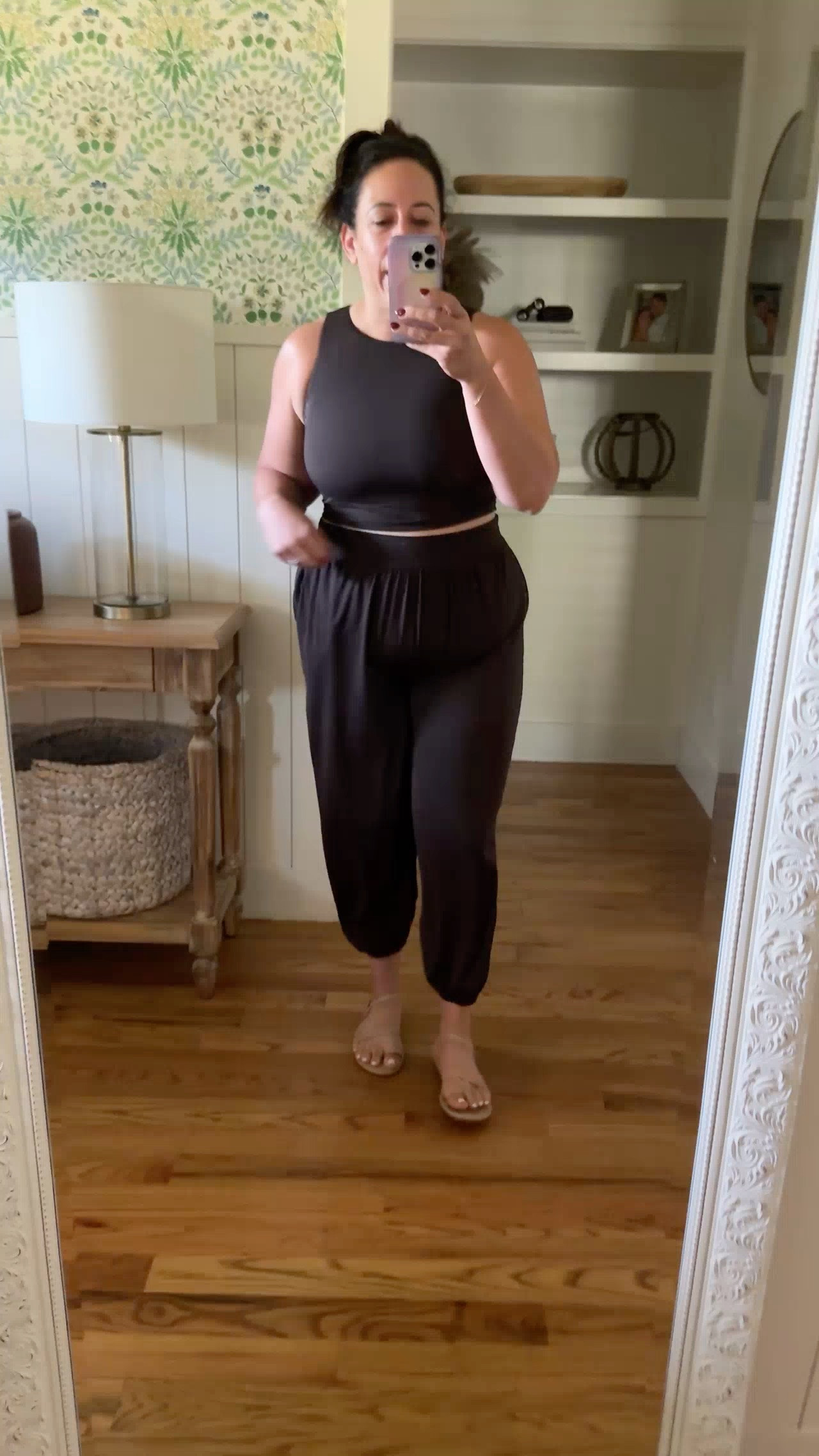 casual outfit of the day! living in these pieces from Aerie...wearing size xl in top and large in bottoms!  

 #LTKNYFW #LTKFallSale #LTKMidsize