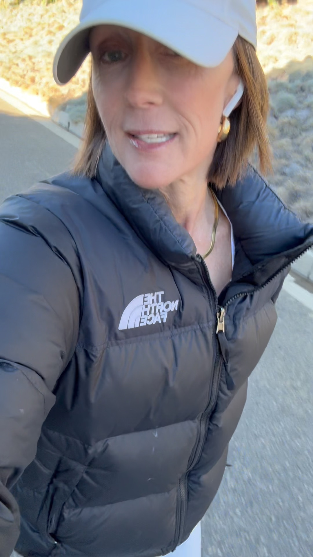 The 1996 Retro Nuptse Jacket by The North Face is a stylish and functional puffer jacket made from recycled materials. it features a cozy design that includes a zip closure and is suitable for cold weather. , reflecting its popularity among consumers.
And  offers versatility for various outdoor activities xs 5’6”

#LTKSeasonal #LTKActive #LTKFitness