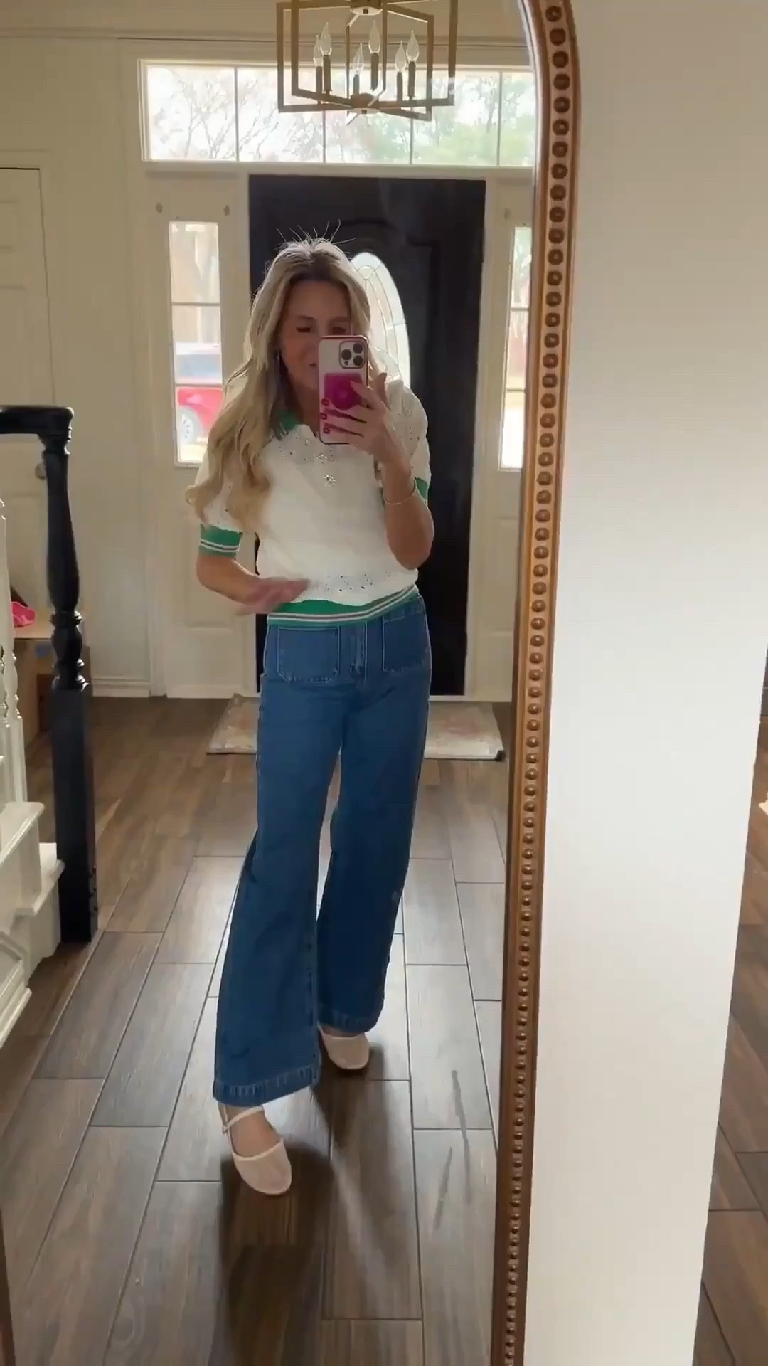 Cutest top and jeans combo 



#LTKSeasonal #LTKdayinmylife #LTKootd