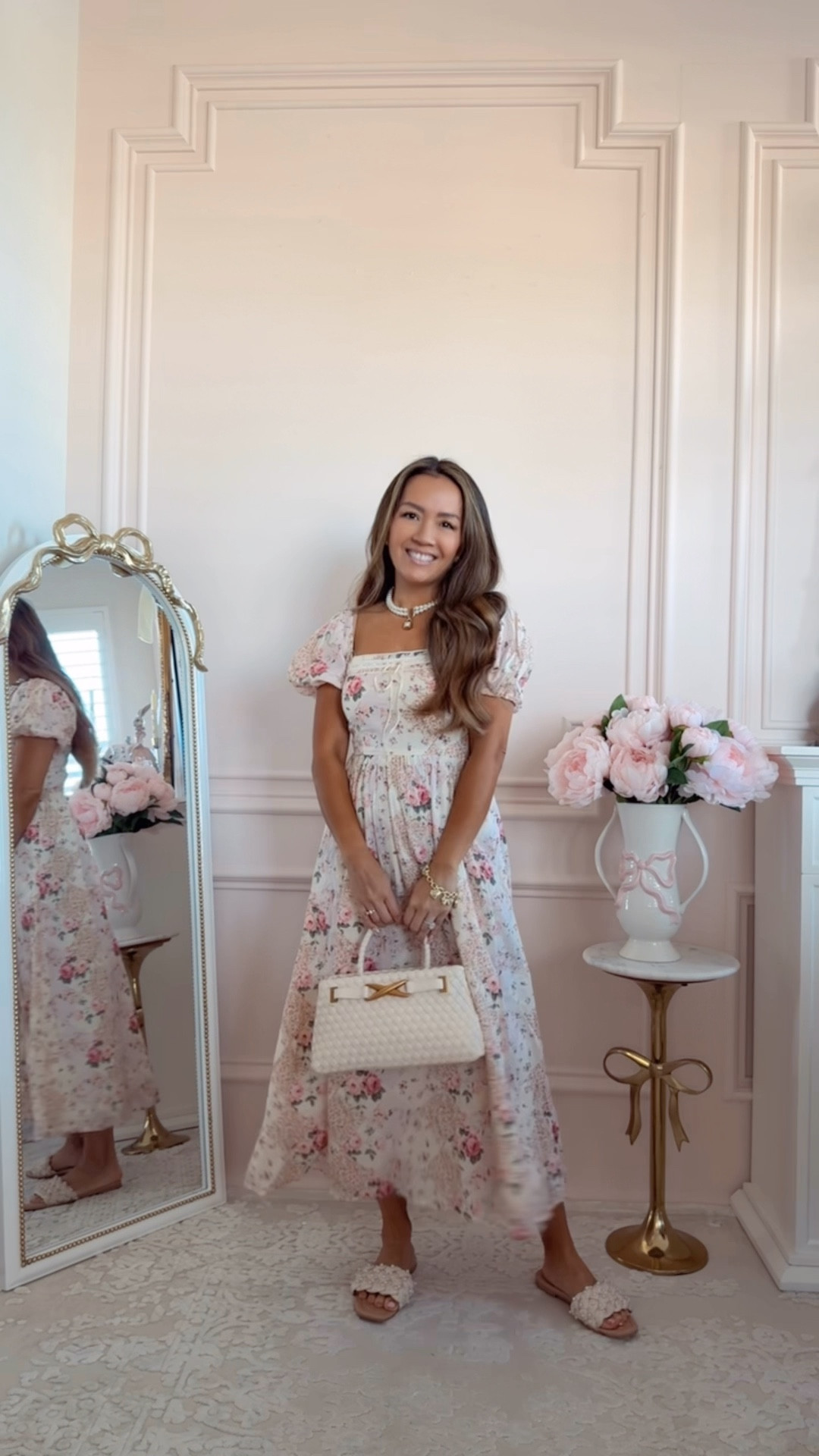 Obsessed with this floral dress! Fits like a glove, petite friendly and even has pockets 

Wearing xxsp 

#LTKSaleAlert #LTKPetite