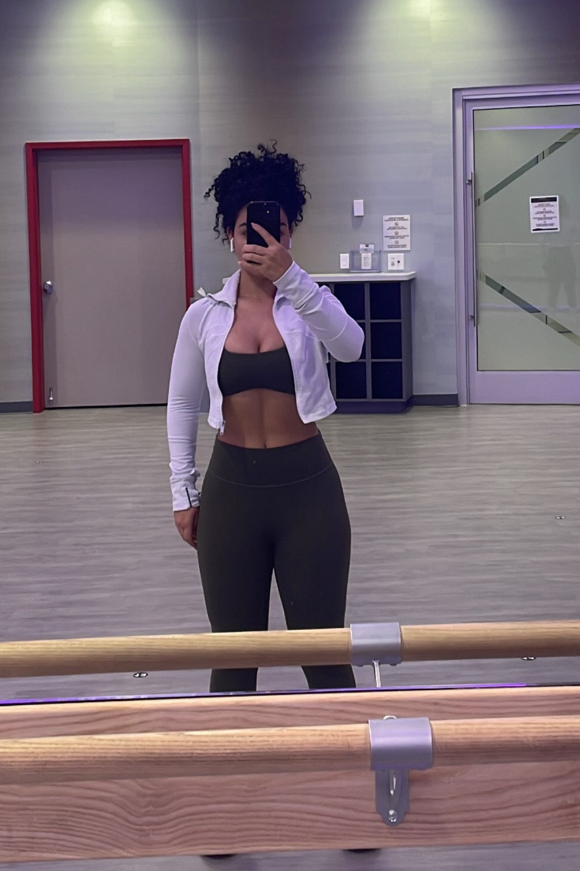 Green workout set 💚

#LTKFitness #LTKStyleTip #LTKFindsUnder50