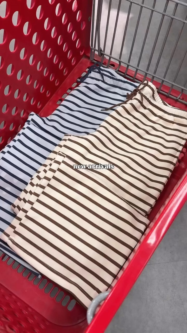 New sweatpants at Target 🎯 ❤️



#LTKfindsunder100 #LTKActive #LTKstyletip