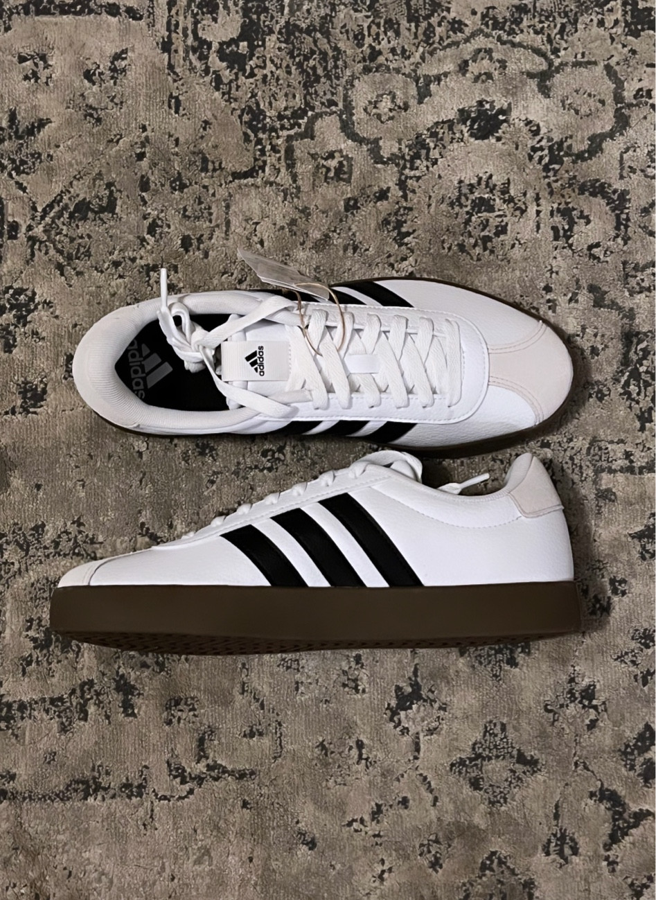 Adidas VL Court 3 Women’s sneakers, Adidas sneakers, white sneakers, Amazon fashion finds, LTKshoecrush

#LTKshoecrush #LTKstyletip #LTKfindsunder100