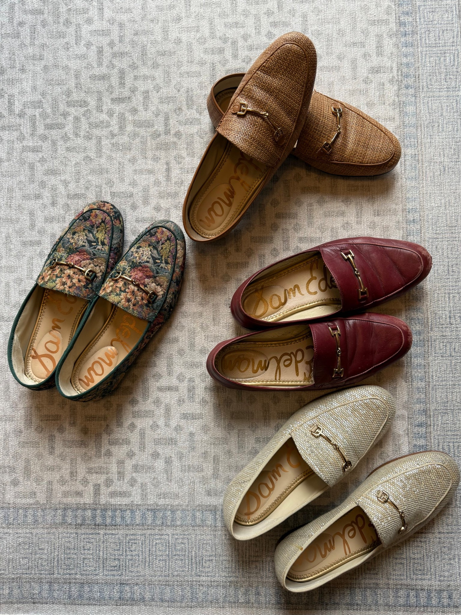 I have a favorite shoe if you can’t tell! And it’s the Loraine Bit loafer by Sam Edelman. I love them because they require no breaking in time, come in a million different colors/materials, are extremely durable, and come in wide sizes! Linking some cute options here!

#loafers #womensShoes #FallFashion #WomensFashion #FallAesthetic #FavoriteShoe

#LTKShoeCrush #LTKMidsize #LTKStyleTip