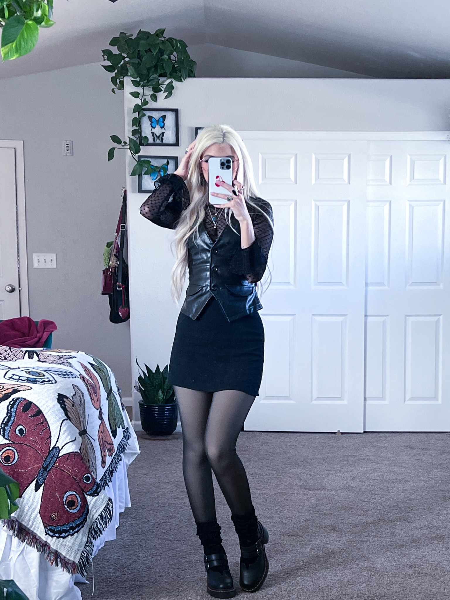 Another black fit 🖤🐈‍⬛

#LTKbeauty #LTKSeasonal #LTKstyletip