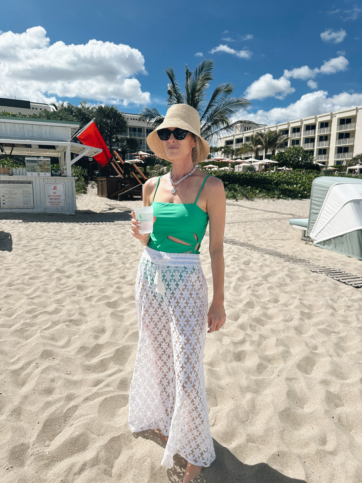 Swim 💚 size medium … pants size M …. Fave madewell hat 