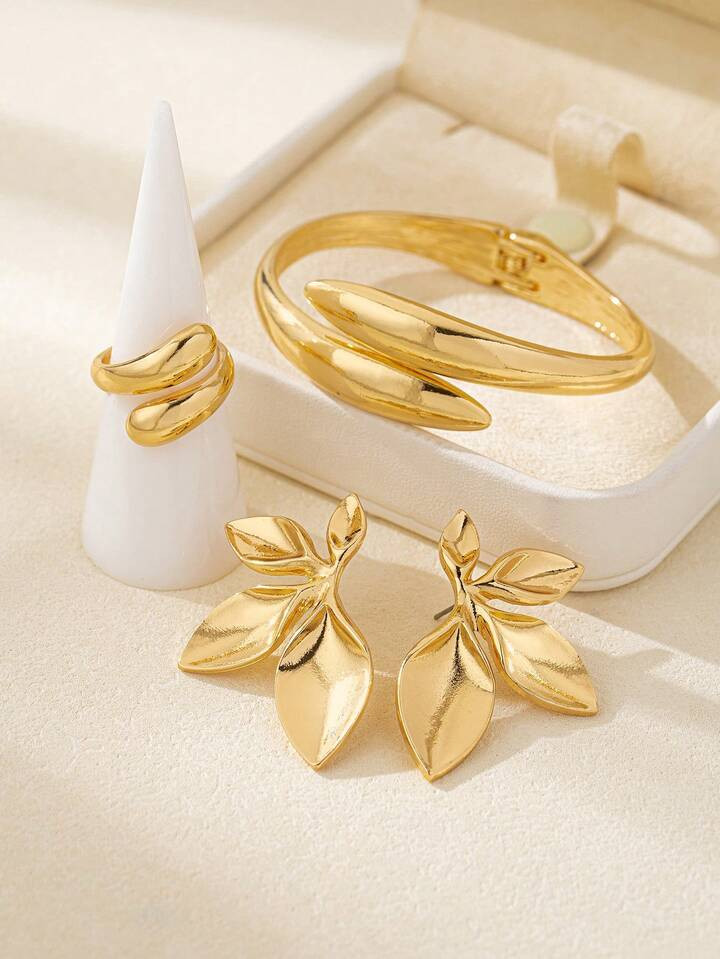 4pcs Set Fashion Minimalist Elegant Golden Floral & Geometric Waterdrop Shape Bracelet, Ring, Earrings Jewelry Set, Suitable For Women, Chunky Glossy Metal & Zinc Alloy Material Bracelet, Ring, Earrings | SHEIN
