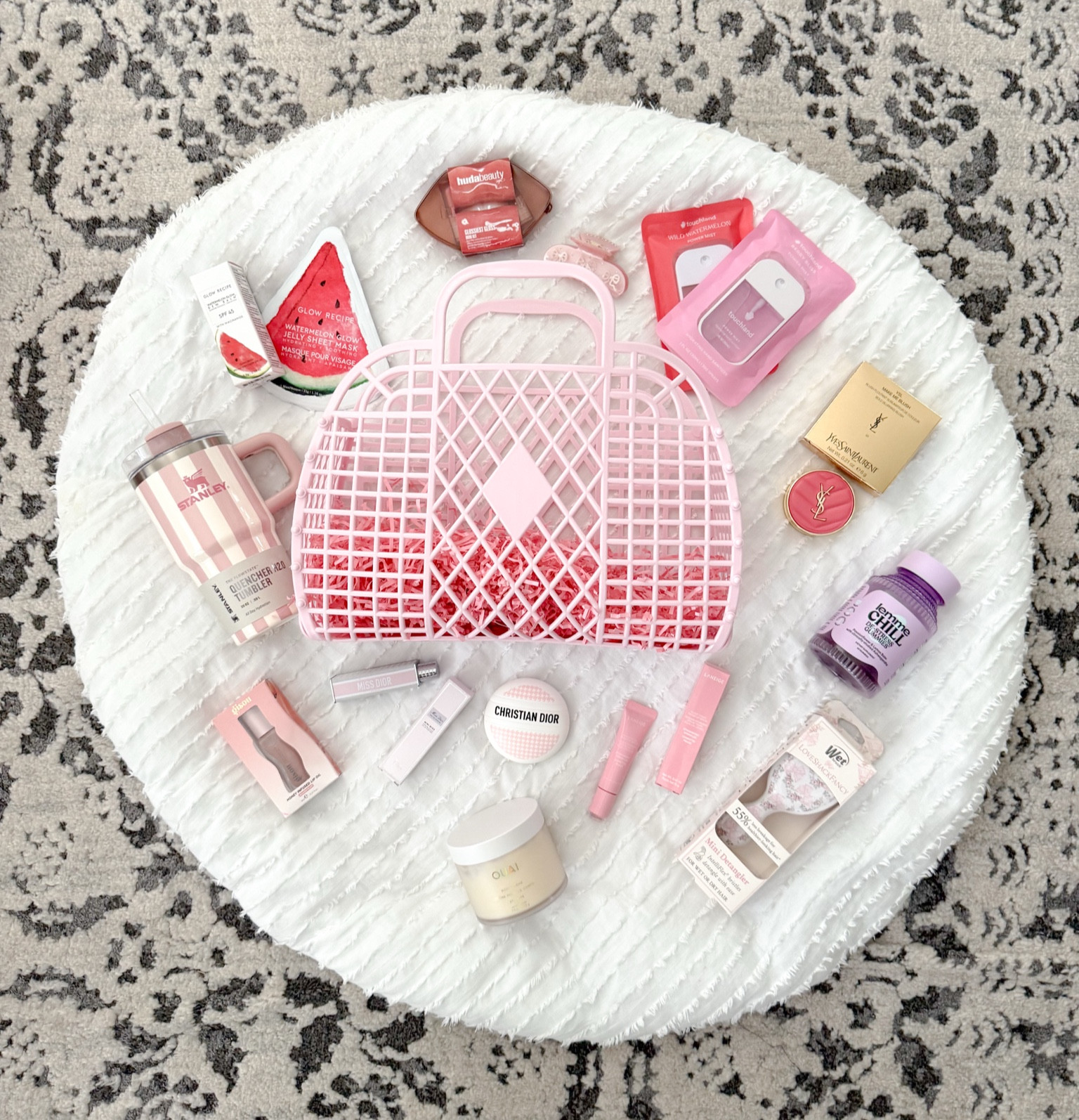 Making my own Easter basket 💁🏼‍♀️✨

Who doesn’t deserve a little treat?! 

My favorite beauty and self care finds for spring 🤍


Gifts for mom, treat yourself, beauty finds, Mother’s Day gifts, gift basket 

#LTKBeauty #LTKSeasonal #LTKStyleTip