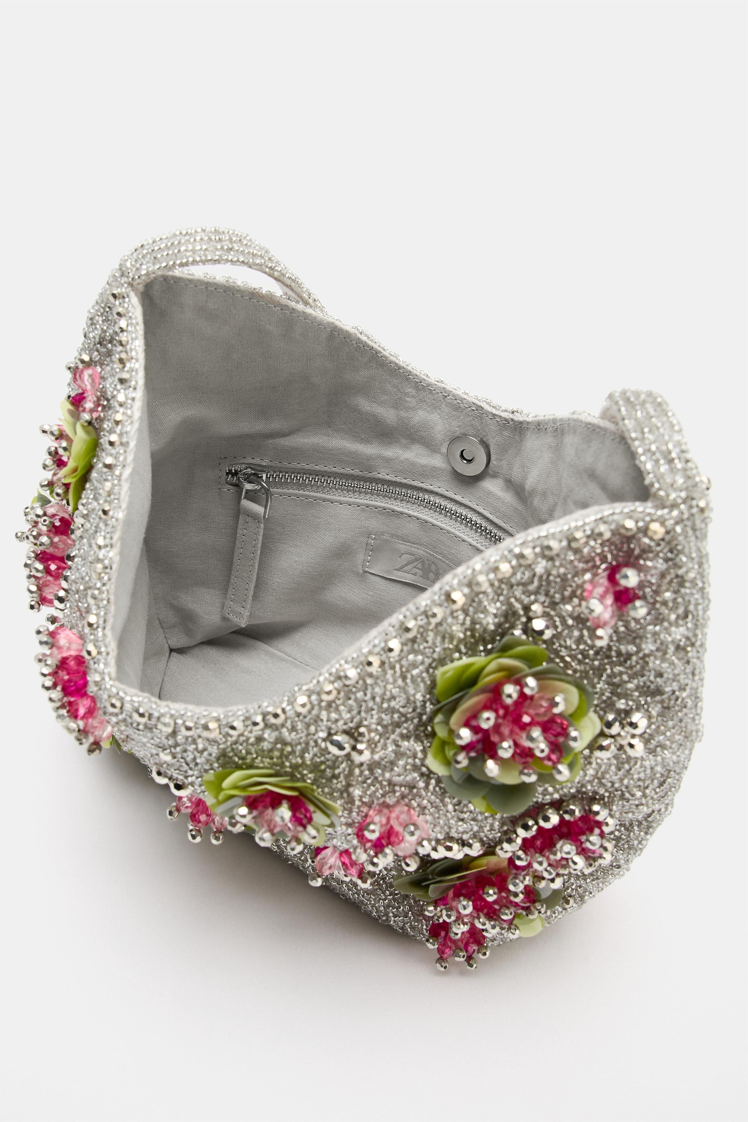 Beaded shoulder bag. Floral appliqu\u00e9 detail. Shoulder strap. Interior zip pocket. Magnetic c... | Zara US