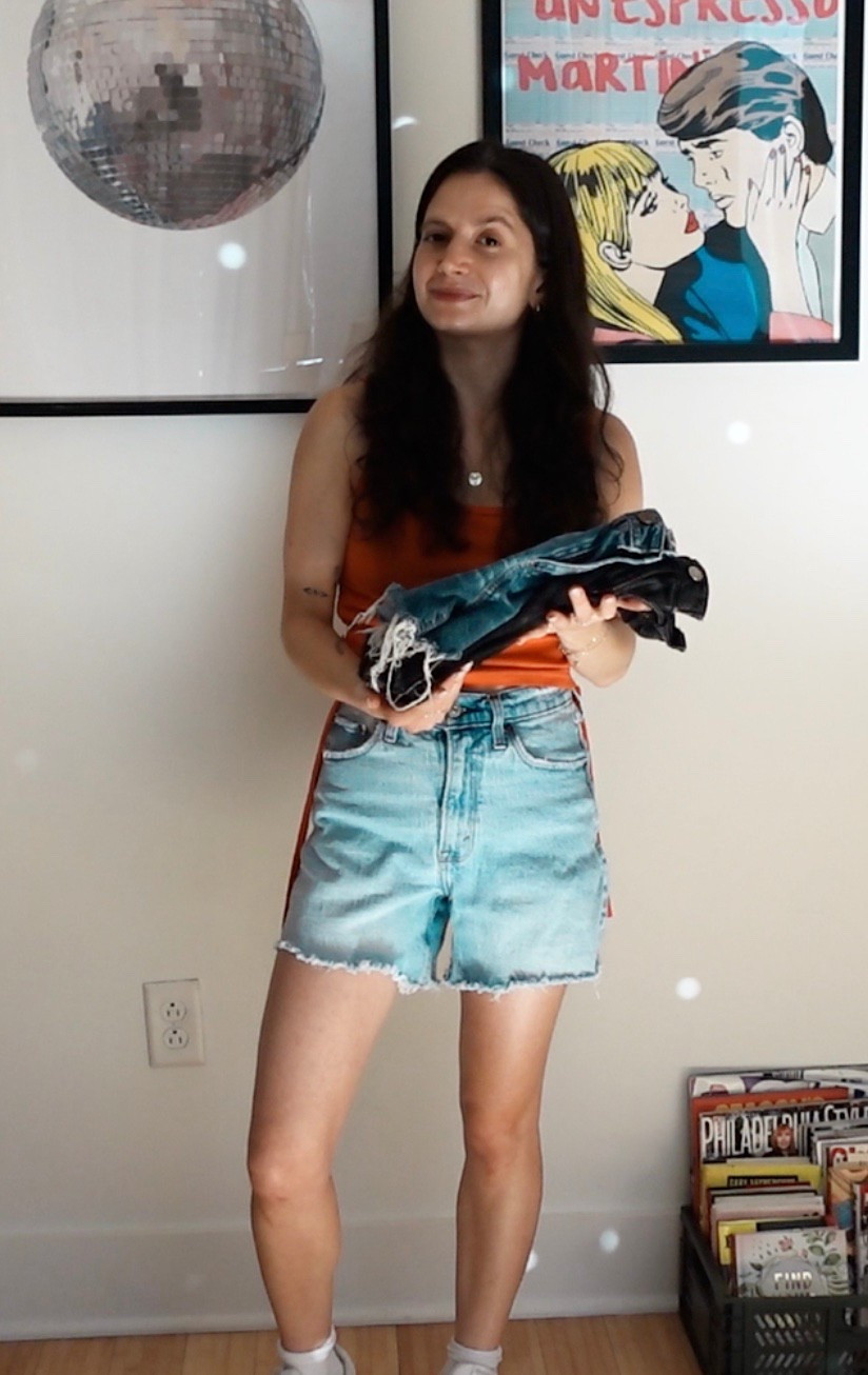 My Top 3 Denim Shorts for Summer 

These are my tried-and-true best denim shorts that I've been wearing on repeat! 

Perfect summer denim shorts for every budget and style.

Abercrombie denim shorts - the perfect high waisted denim shorts everyone's obsessing over 

AG designer denim shorts - luxury premium denim shorts that never go out of style

H&M affordable denim shorts - budget friendly denim shorts under $30

Whether you're looking for vintage denim shorts, high rise denim shorts, or casual summer shorts, I've got you covered at every price point.

#denimshorts #summershorts #bestdenimshorts #highwaistedshorts #summeroutfits #denimguide #affordablefashion #designerdenim #ltk #liketkit #summerfashion2025 #abercrombie #agdenim #hm #shortseason 


#LTKFindsUnder50 #LTKFindsUnder100 #LTKSeasonal