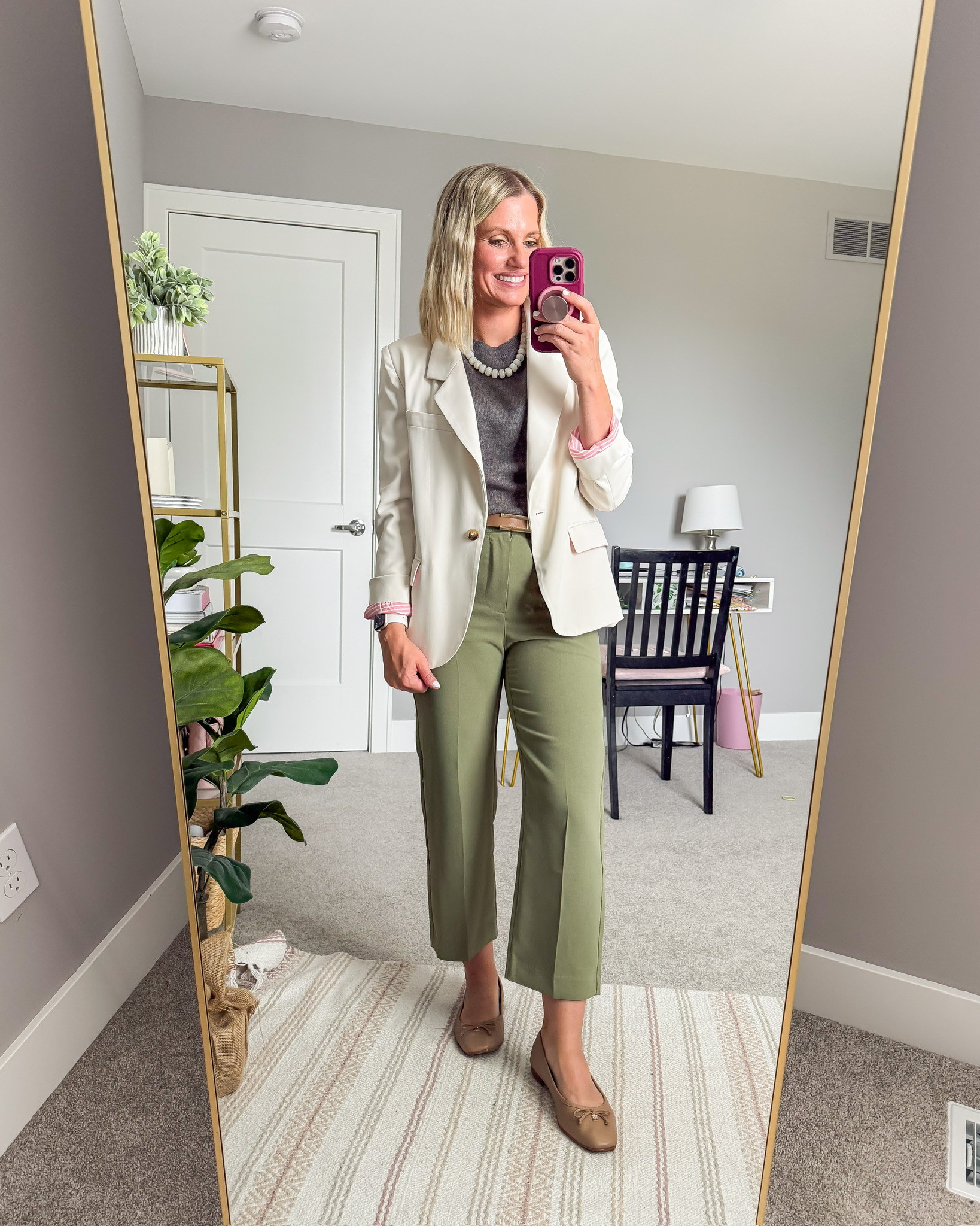 Teacher outfit idea for Fall. How to style green pants.

#LTKootd #LTKSeasonal #LTKWorkwear