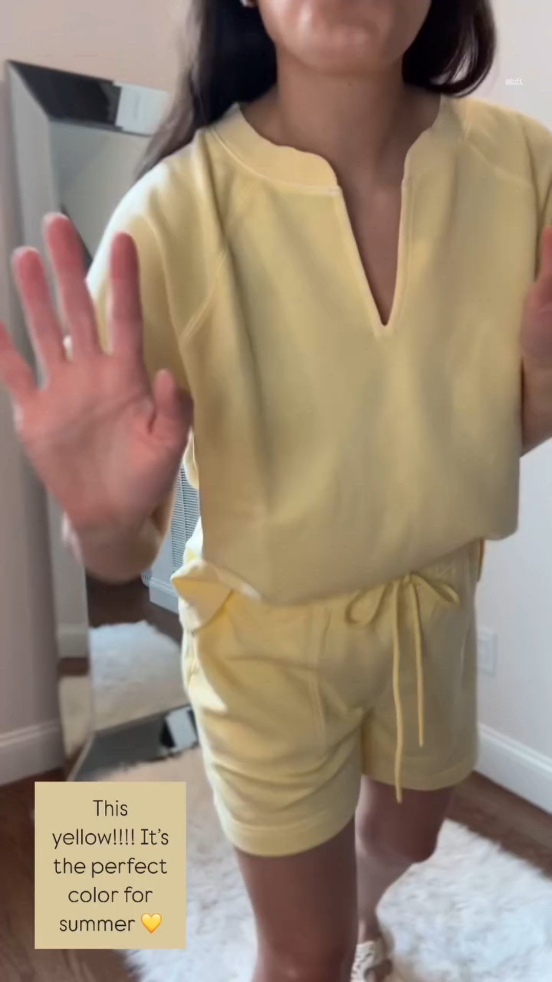 This yellow!!!! It’s the perfect color for summer 💛 @loft