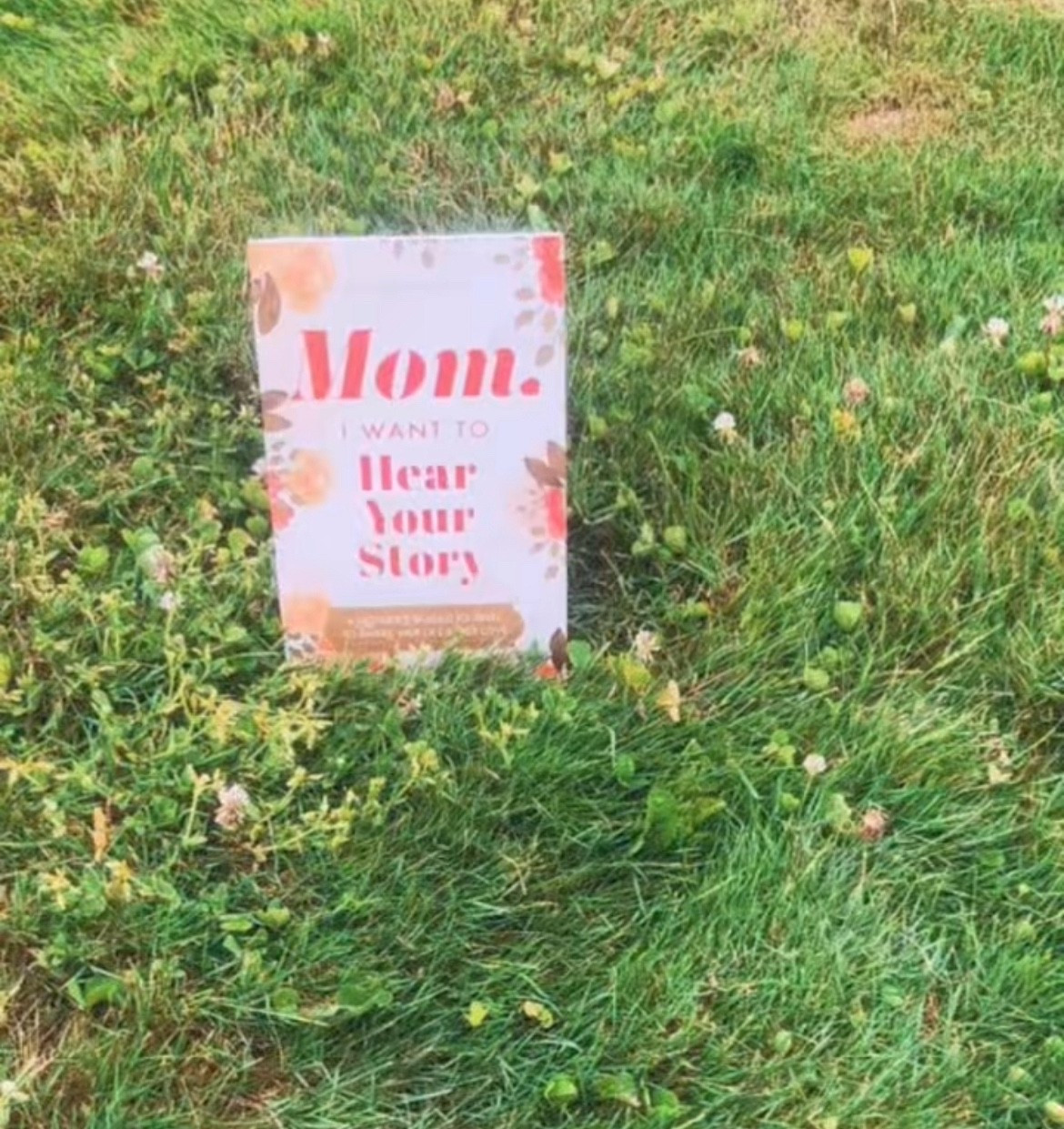 Mother’s Day is 2 weeks away and if you’re still looking for the perfect gift — stop scrolling 👇🏽 “Mom I Want to Hear Your Story” is a guided journal that asks your mom everything — her childhood, her teenage years, her siblings, what it felt like becoming a mom for the first time, her favorite memories, and so much more 🌸 It’s not just a book. It’s a keepsake she’ll treasure forever. No more last minute candles or gift cards that say “I didn’t know what to get you” 😂 This is the gift that actually means something. Under $20.