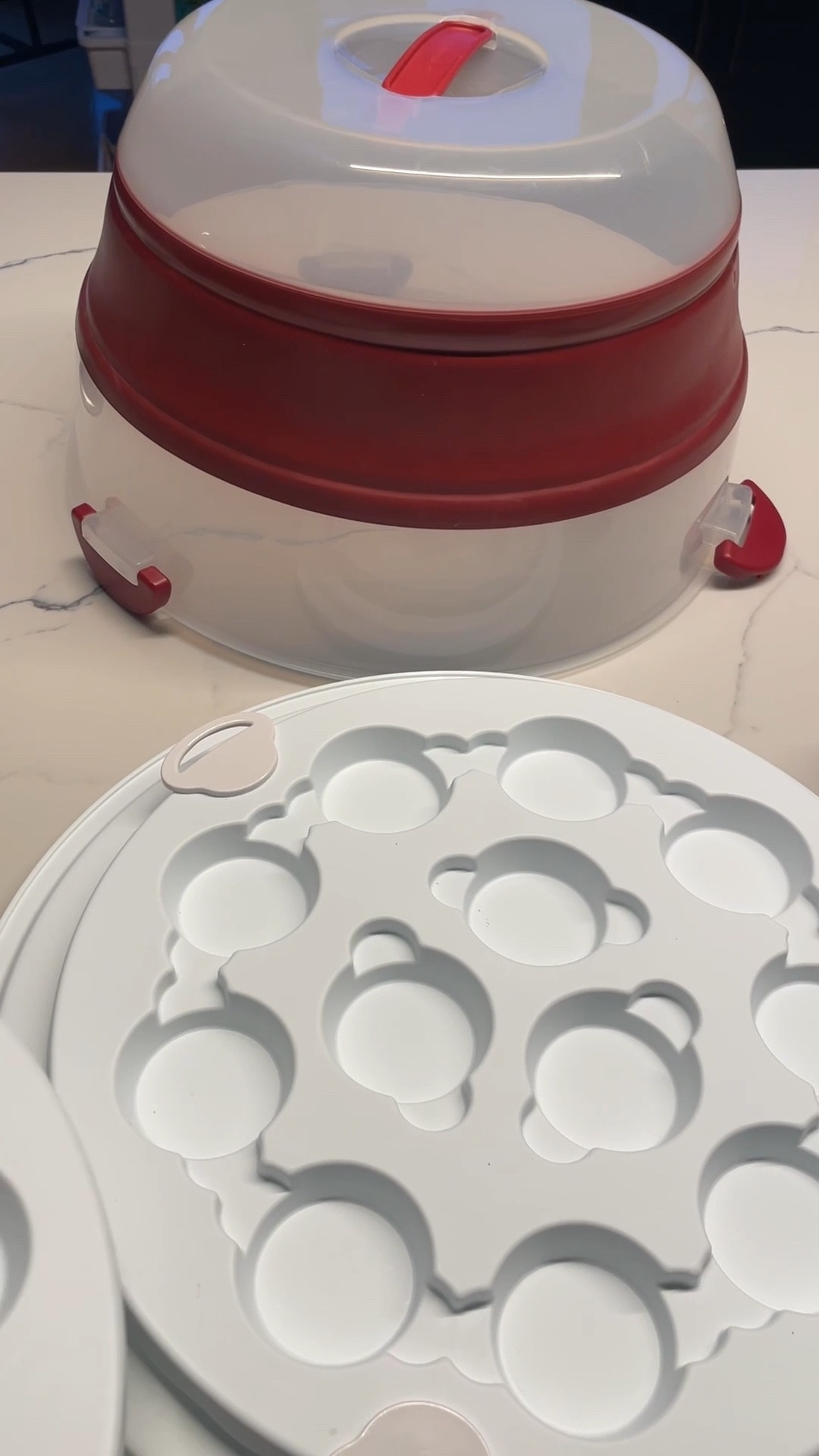 Mom life = snacks on snacks but how to transport them safely.

My current MVPs:
• A sturdy treat carrier that keeps everything sealed, stacked, and not smashed.
• A grape cutter (because whole grapes make me nervous 🙈). It quarters them in seconds.

#LTKmomlife