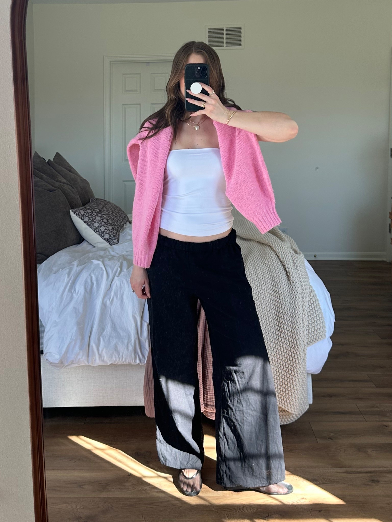 linen pants on repeat

#LTKootd #LTKmomlife #LTKgrwm