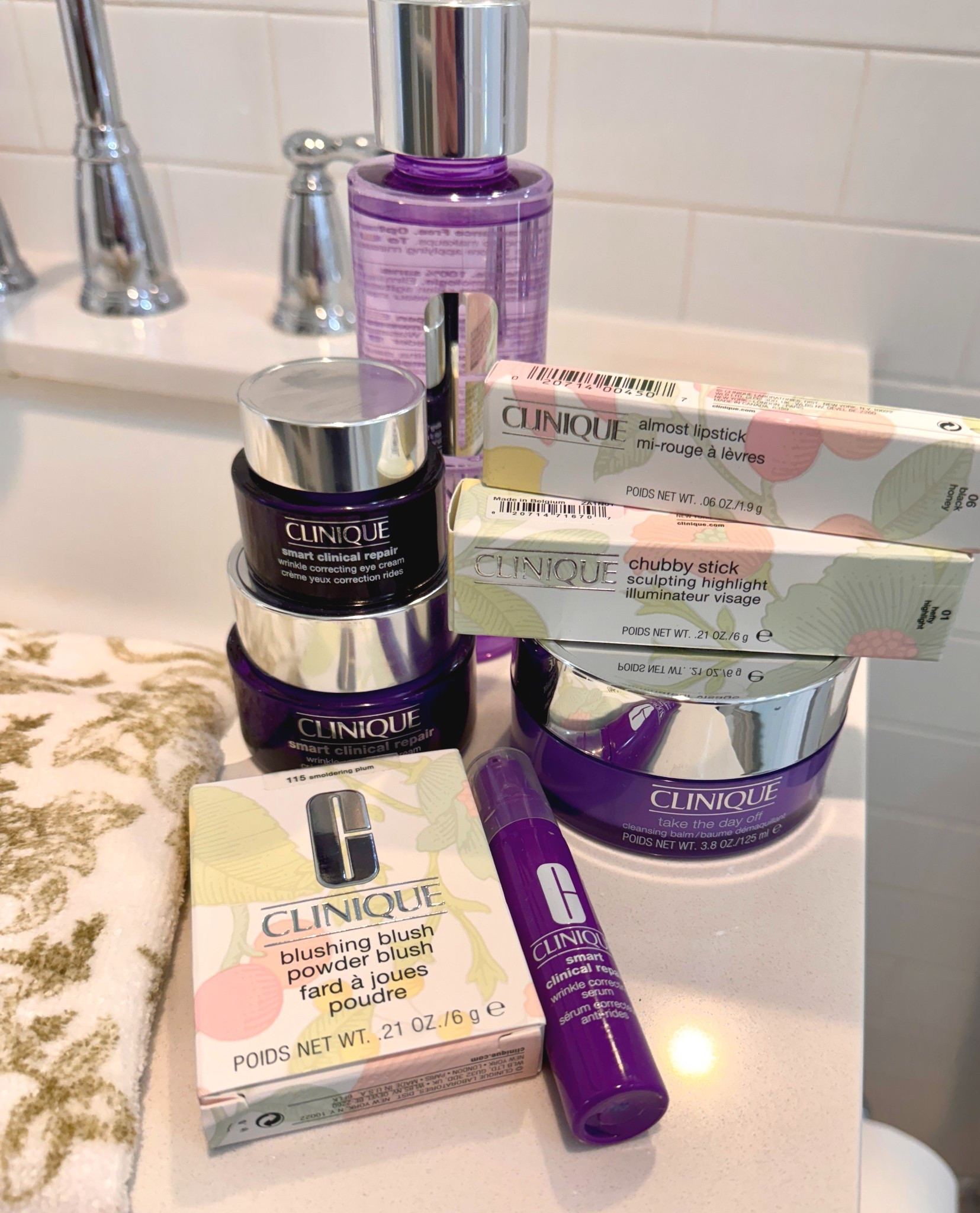 My Clinique essentials from make up removal and sensitive skin care for my over 59 face to classic make up favorites for any season. #clinique

#LTKOver40 #LTKBeauty