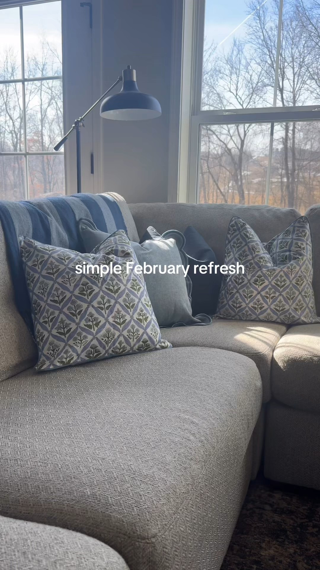 Simple living room refresh with fun, spring pillows. This scallop pillow and floral pillow are perfect for spring and a quick Amazon find!


#LTKSaleAlert #LTKHome #LTKSeasonal